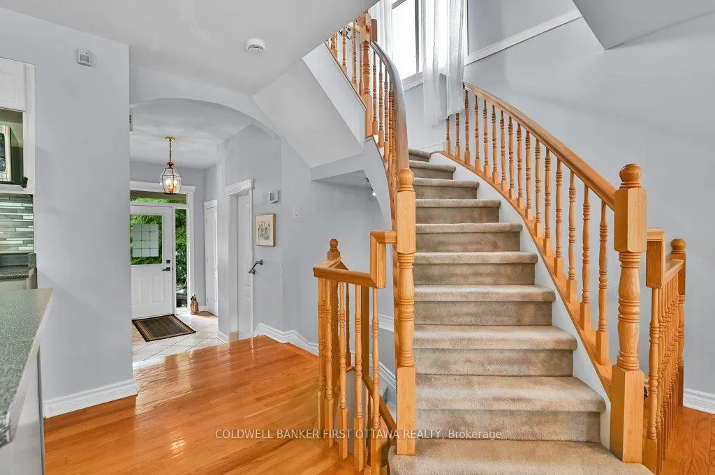 Photo 14 of 131 Hearst Way, Ottawa, Kanata - Katimavik — HOMEH