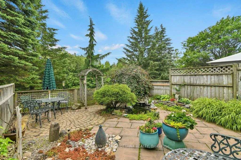 Photo 31 of 131 Hearst Way, Ottawa, Kanata - Katimavik — HOMEH
