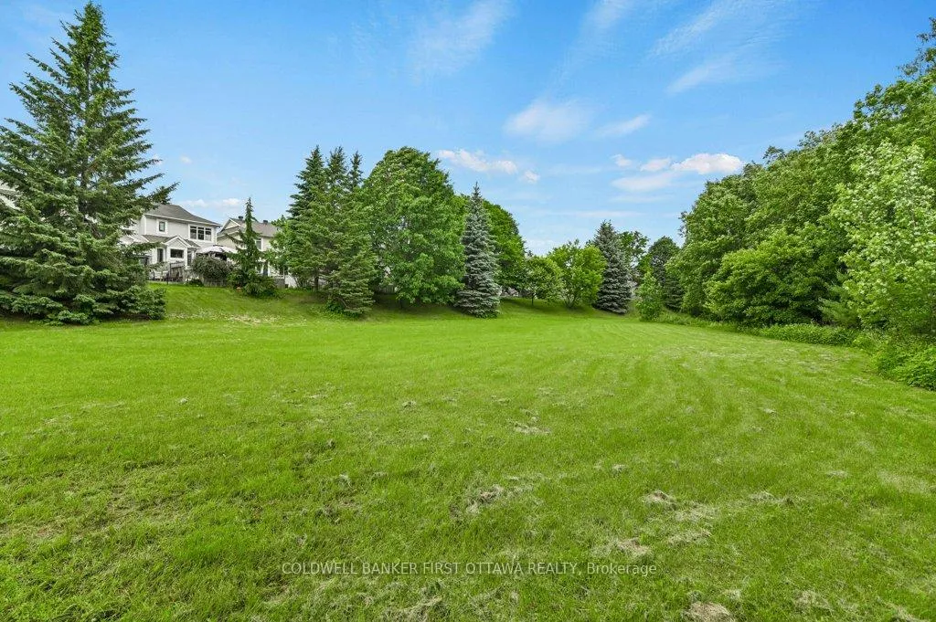 Photo 33 of 131 Hearst Way, Ottawa, Kanata - Katimavik — HOMEH
