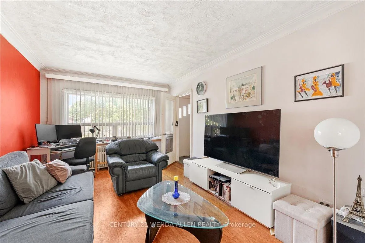 Photo 5 of 63 Torrens Avenue, Toronto, Broadview North — HOMEH