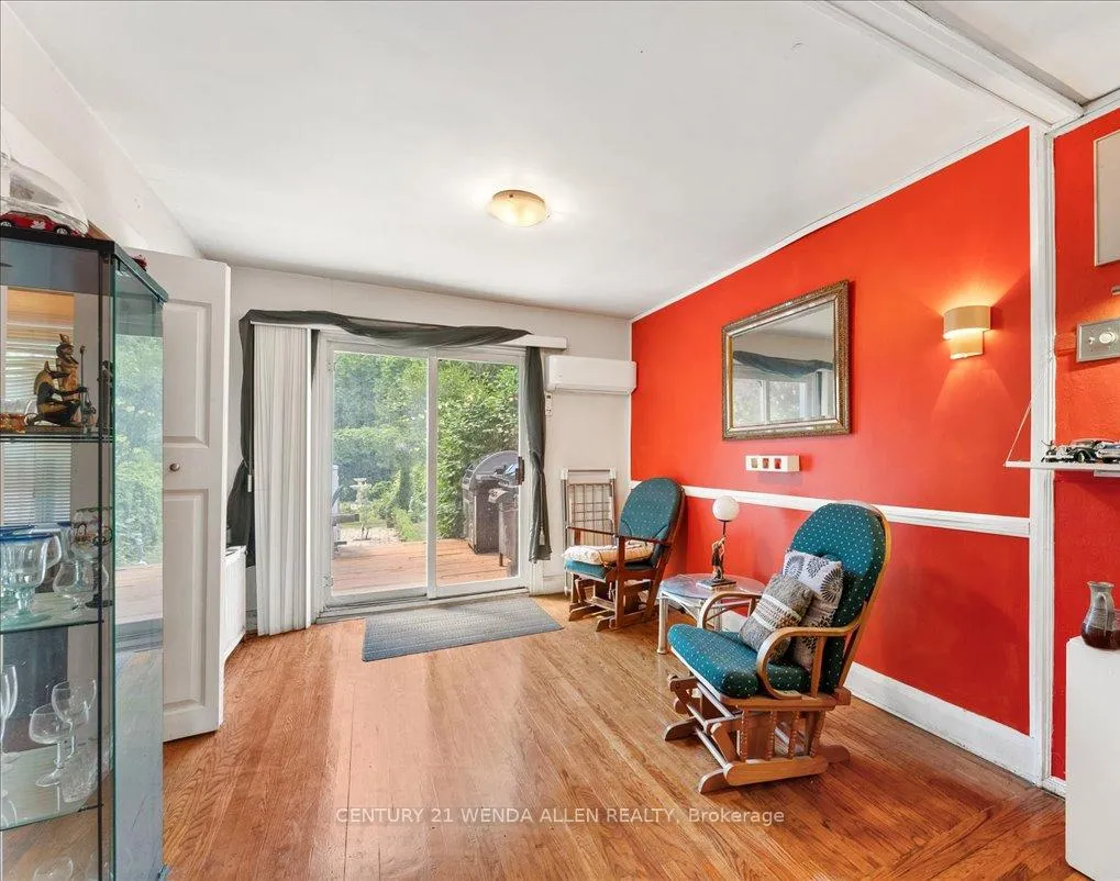 Photo 11 of 63 Torrens Avenue, Toronto, Broadview North — HOMEH