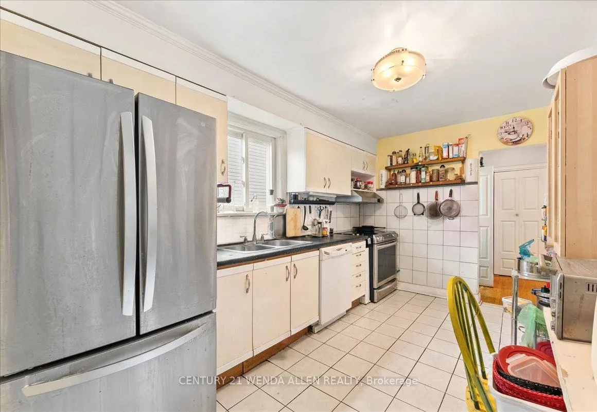 Photo 16 of 63 Torrens Avenue, Toronto, Broadview North — HOMEH