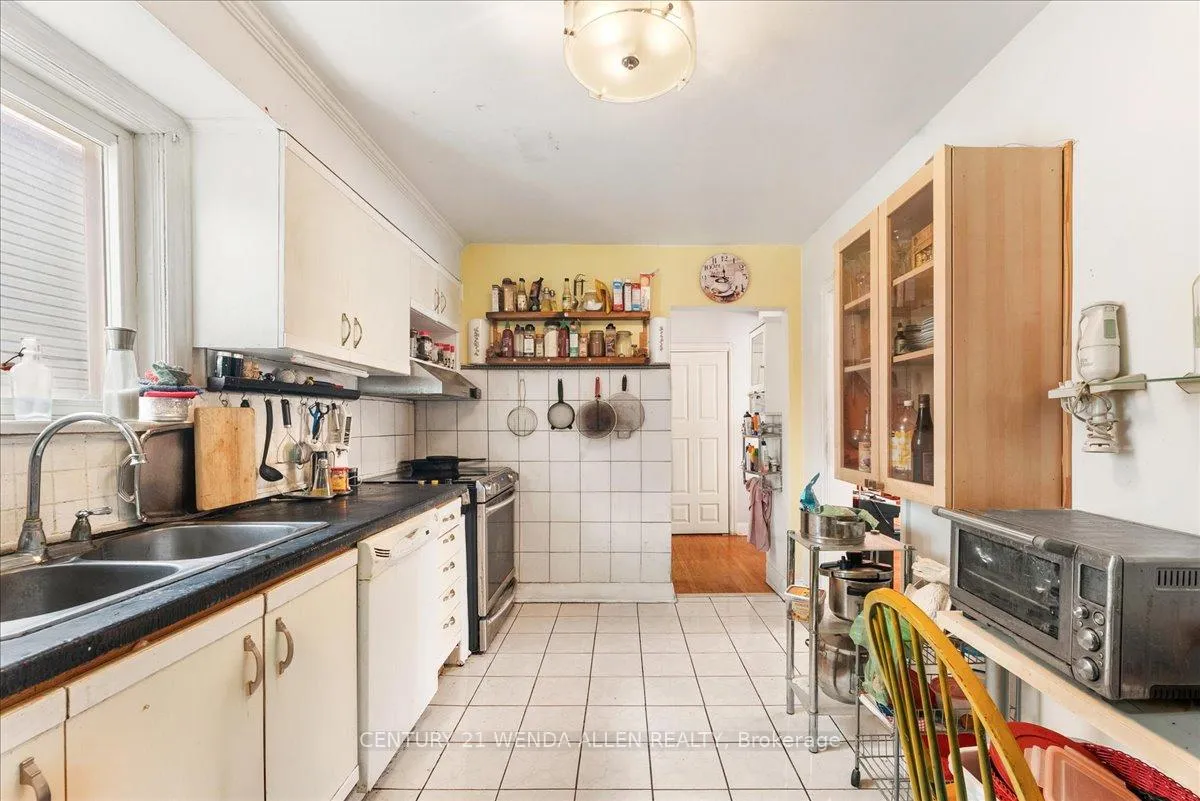 Photo 17 of 63 Torrens Avenue, Toronto, Broadview North — HOMEH