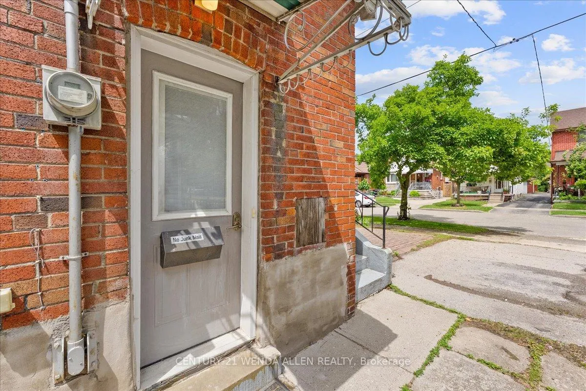 Photo 19 of 63 Torrens Avenue, Toronto, Broadview North — HOMEH