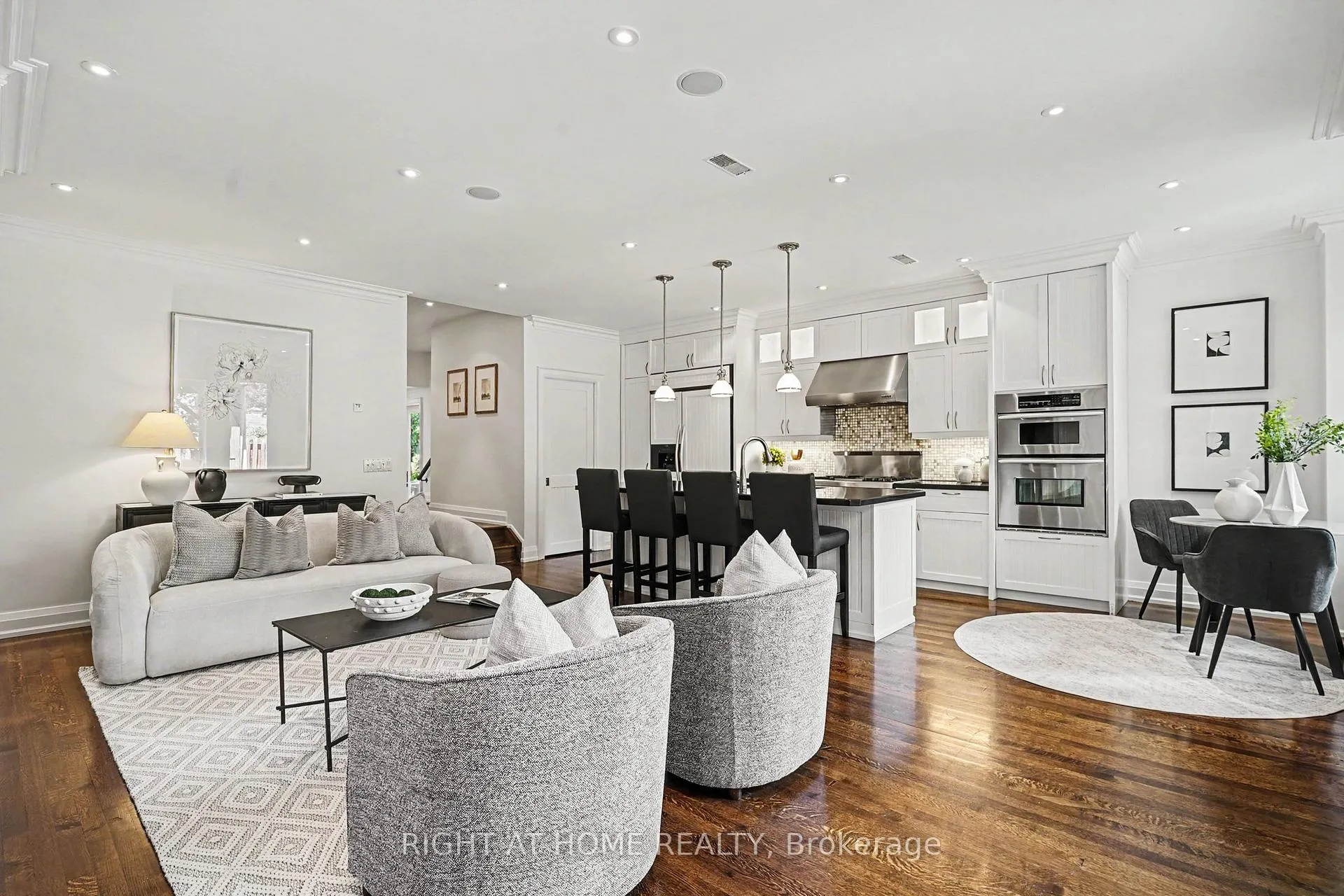 Photo 10 of 504 Roselawn Avenue, Toronto, Lawrence Park South — HOMEH