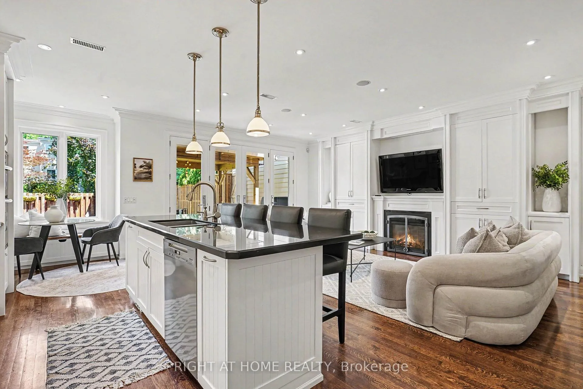 Photo 11 of 504 Roselawn Avenue, Toronto, Lawrence Park South — HOMEH
