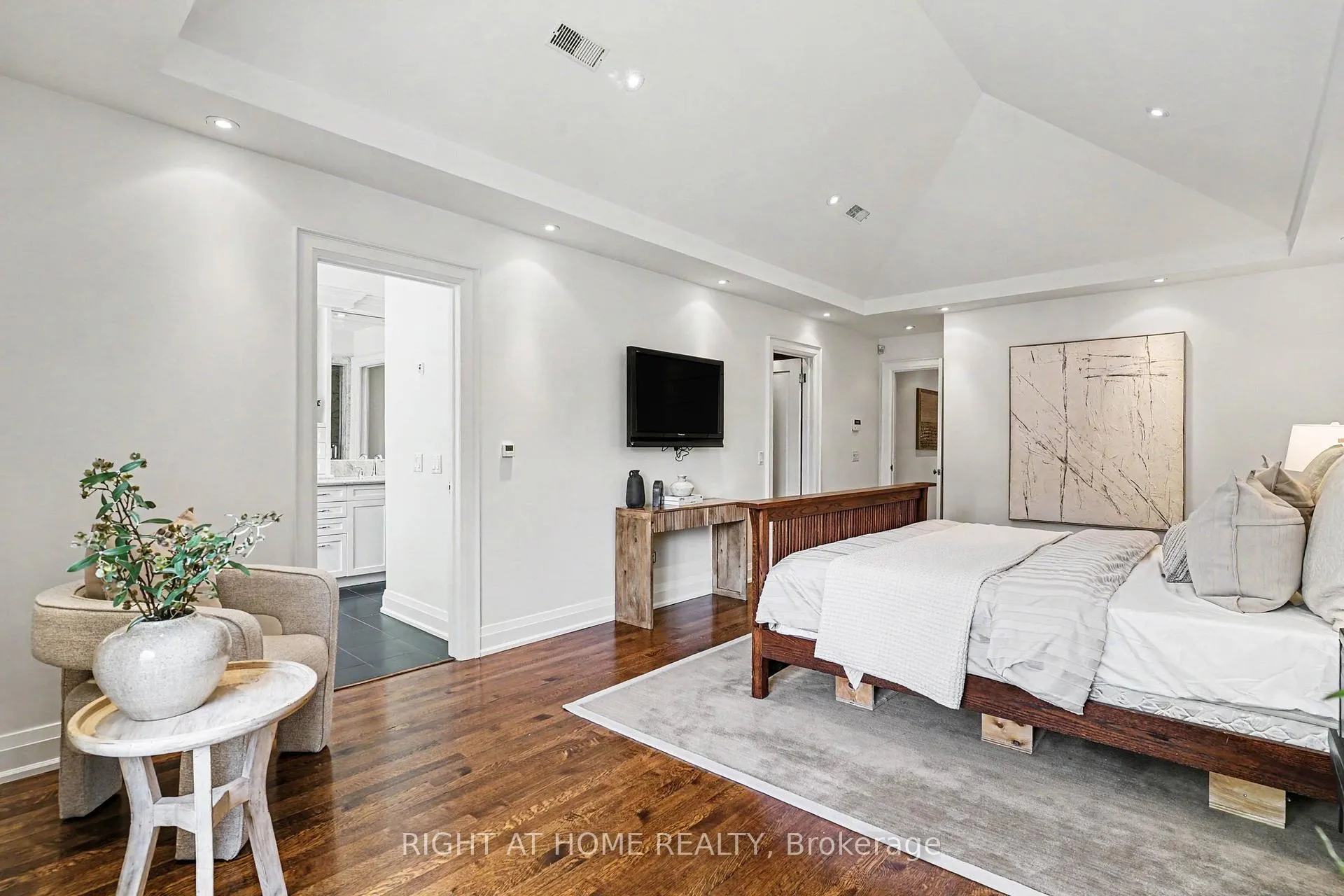 Photo 21 of 504 Roselawn Avenue, Toronto, Lawrence Park South — HOMEH