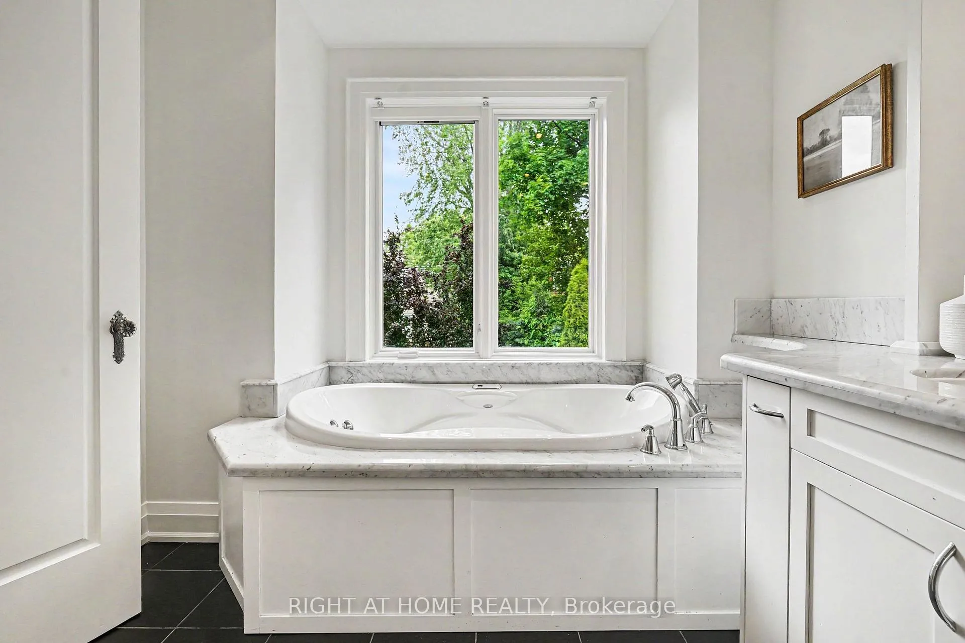 Photo 25 of 504 Roselawn Avenue, Toronto, Lawrence Park South — HOMEH