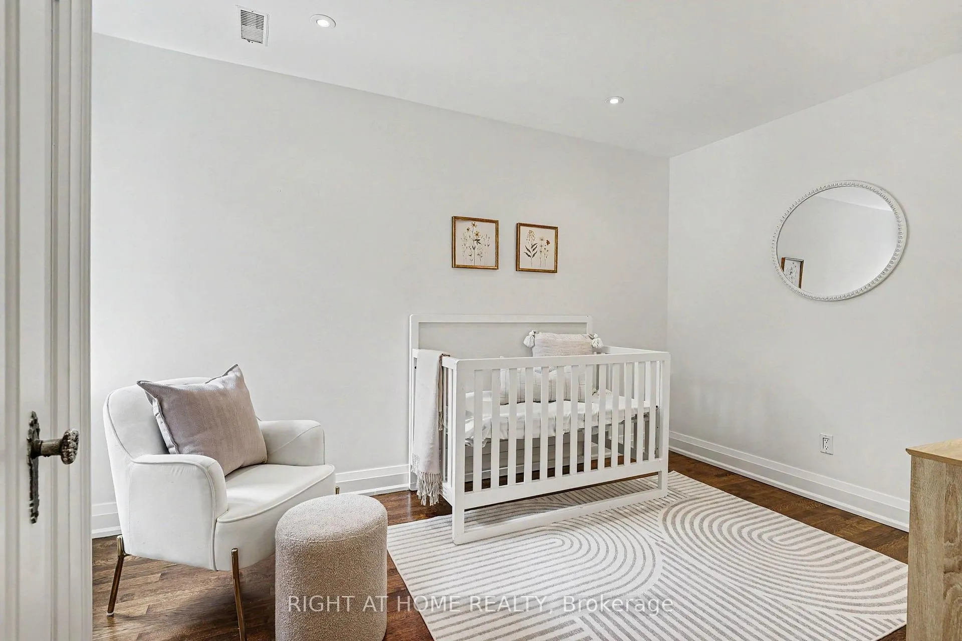 Photo 30 of 504 Roselawn Avenue, Toronto, Lawrence Park South — HOMEH