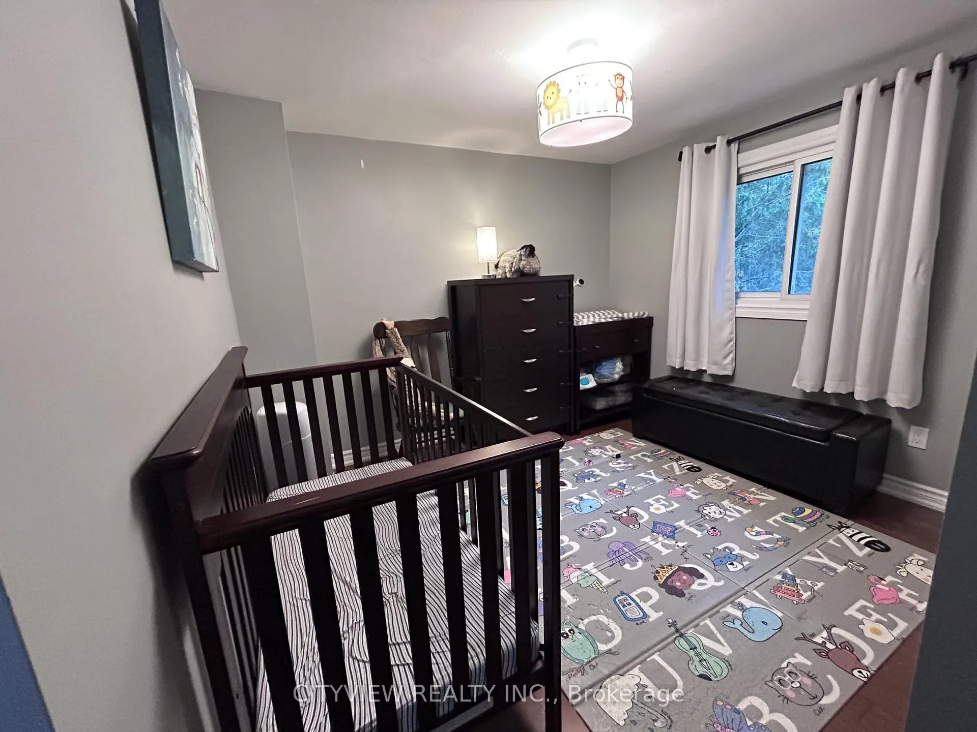 Photo 12 of 7025 Hickling Crescent, Mississauga, Meadowvale — HOMEH