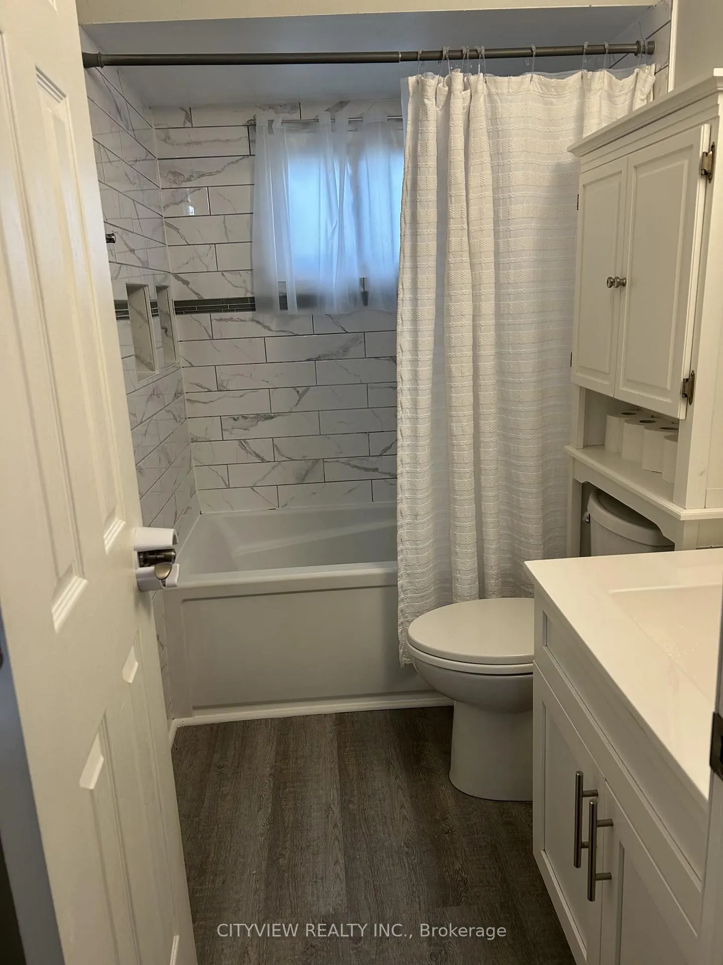 Photo 14 of 7025 Hickling Crescent, Mississauga, Meadowvale — HOMEH