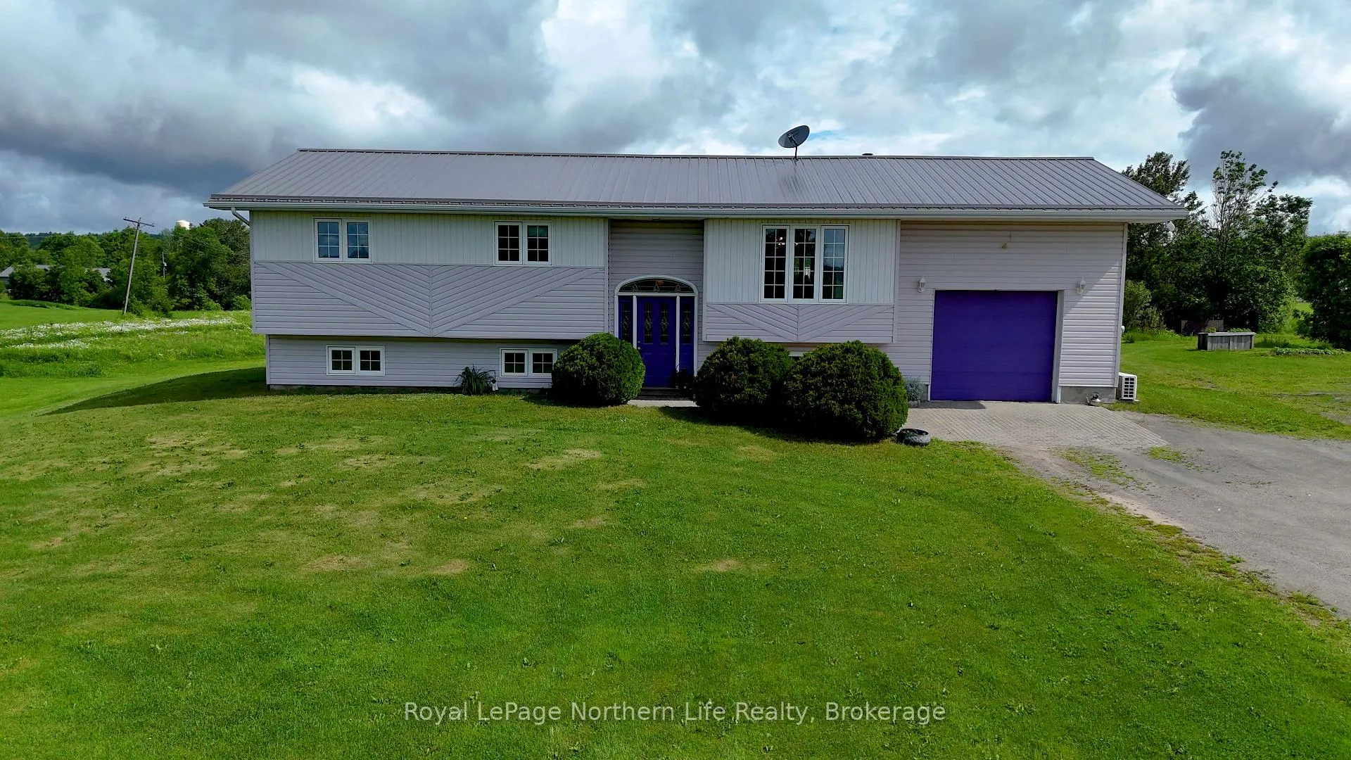 Photo 2 of 845 Olivier Road, West Nipissing, Verner — HOMEH