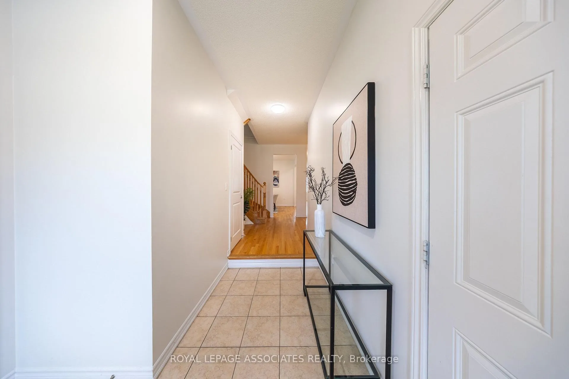 Photo 4 of 80 Thornbush Boulevard, Brampton, Northwest Brampton — HOMEH