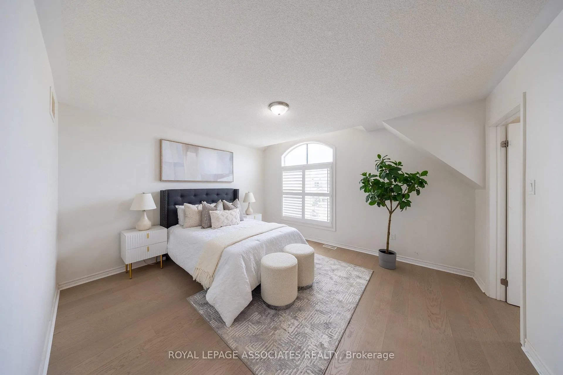 Photo 21 of 80 Thornbush Boulevard, Brampton, Northwest Brampton — HOMEH