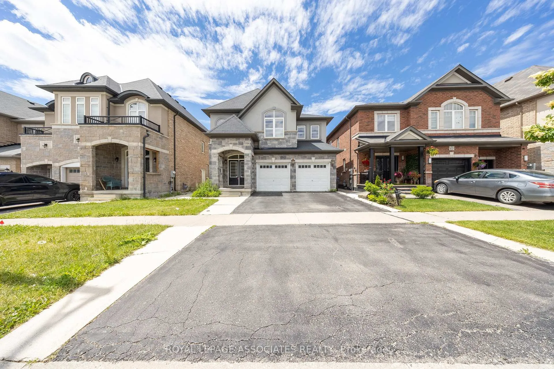 Photo 48 of 80 Thornbush Boulevard, Brampton, Northwest Brampton — HOMEH