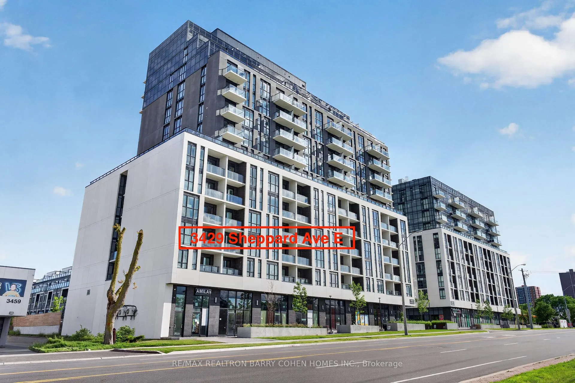 Front of Unit 712, 3429 Sheppard Avenue E