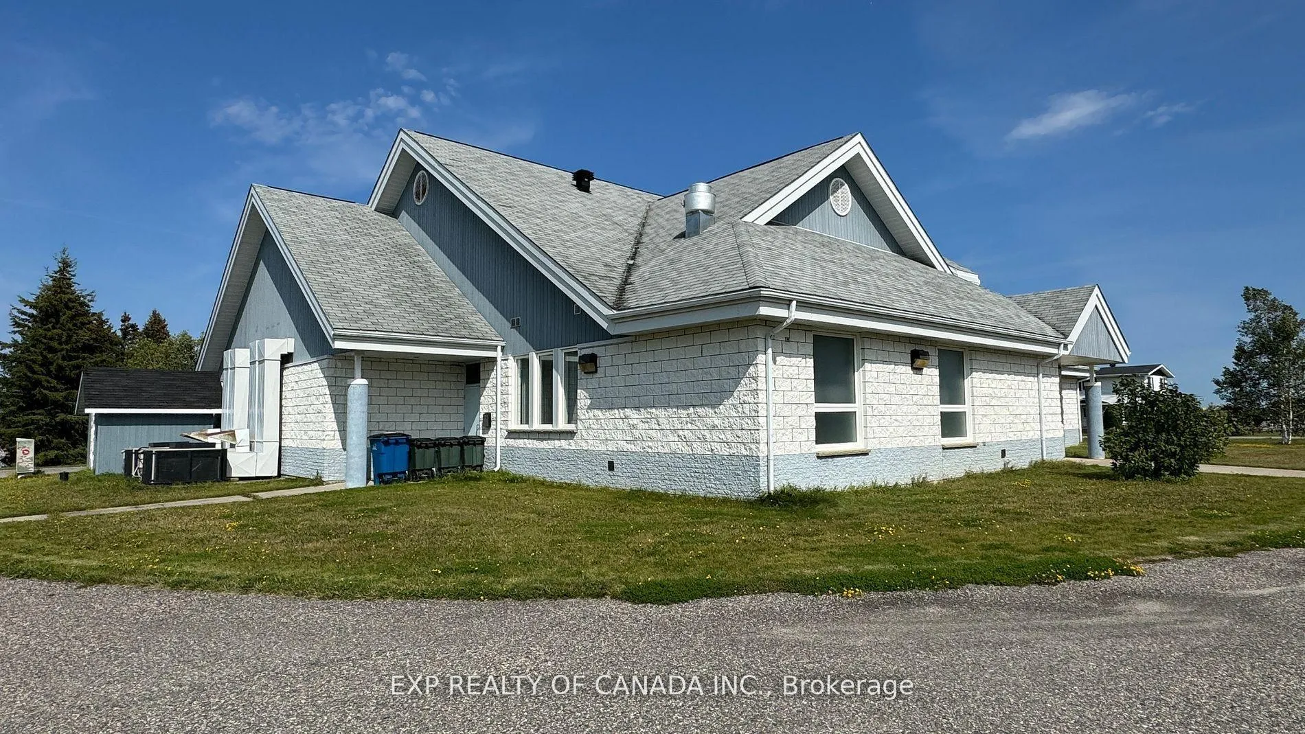 Photo 6 of 2323 Genier Road, Cochrane — HOMEH