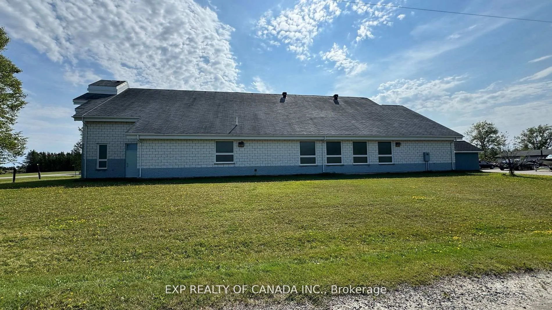 Photo 8 of 2323 Genier Road, Cochrane — HOMEH