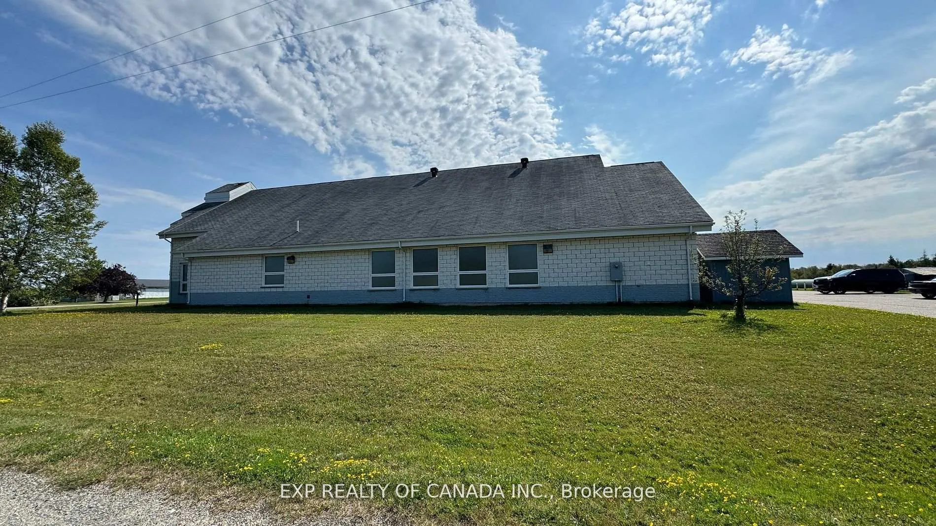 Photo 10 of 2323 Genier Road, Cochrane — HOMEH