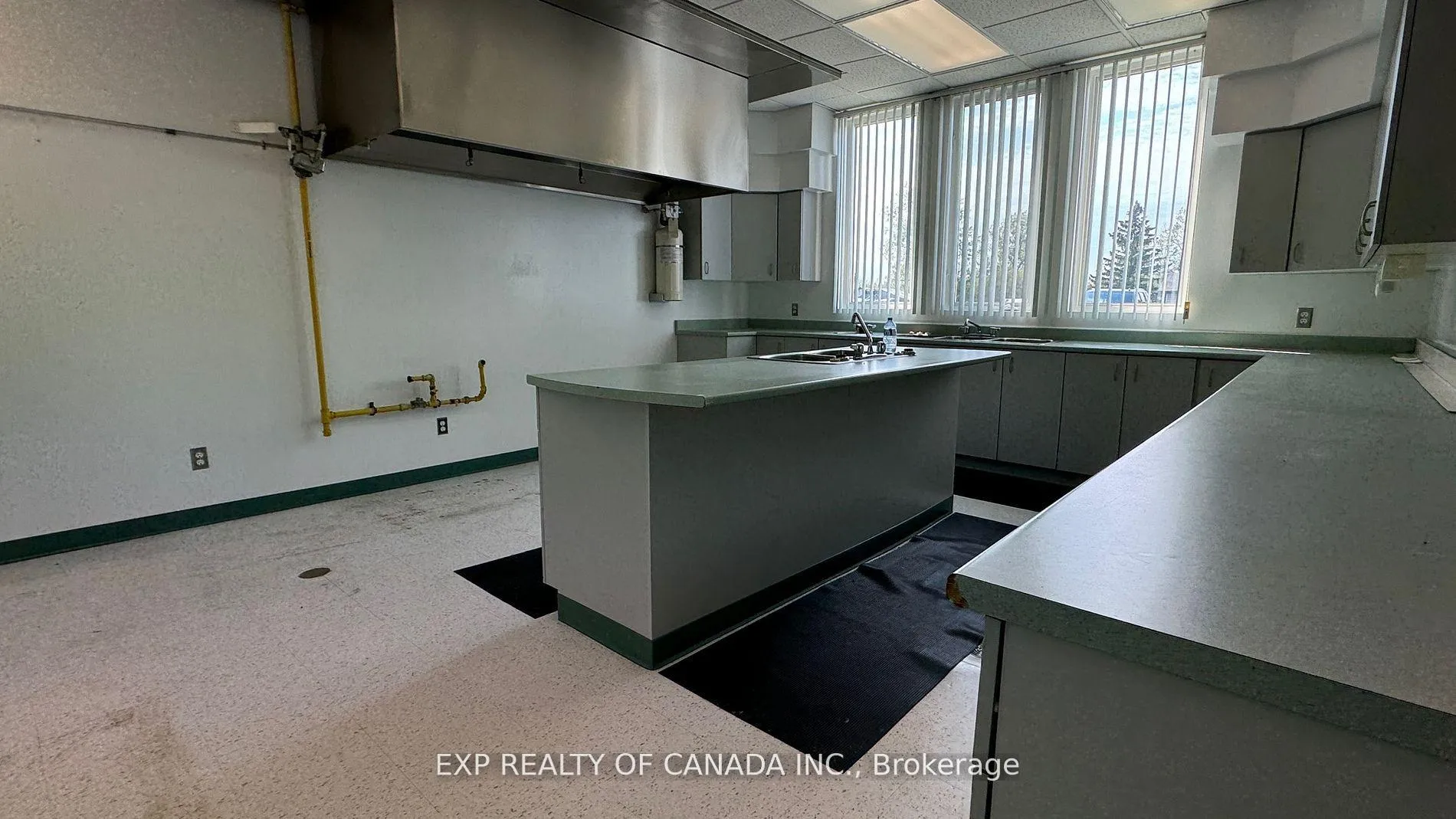 Photo 16 of 2323 Genier Road, Cochrane — HOMEH