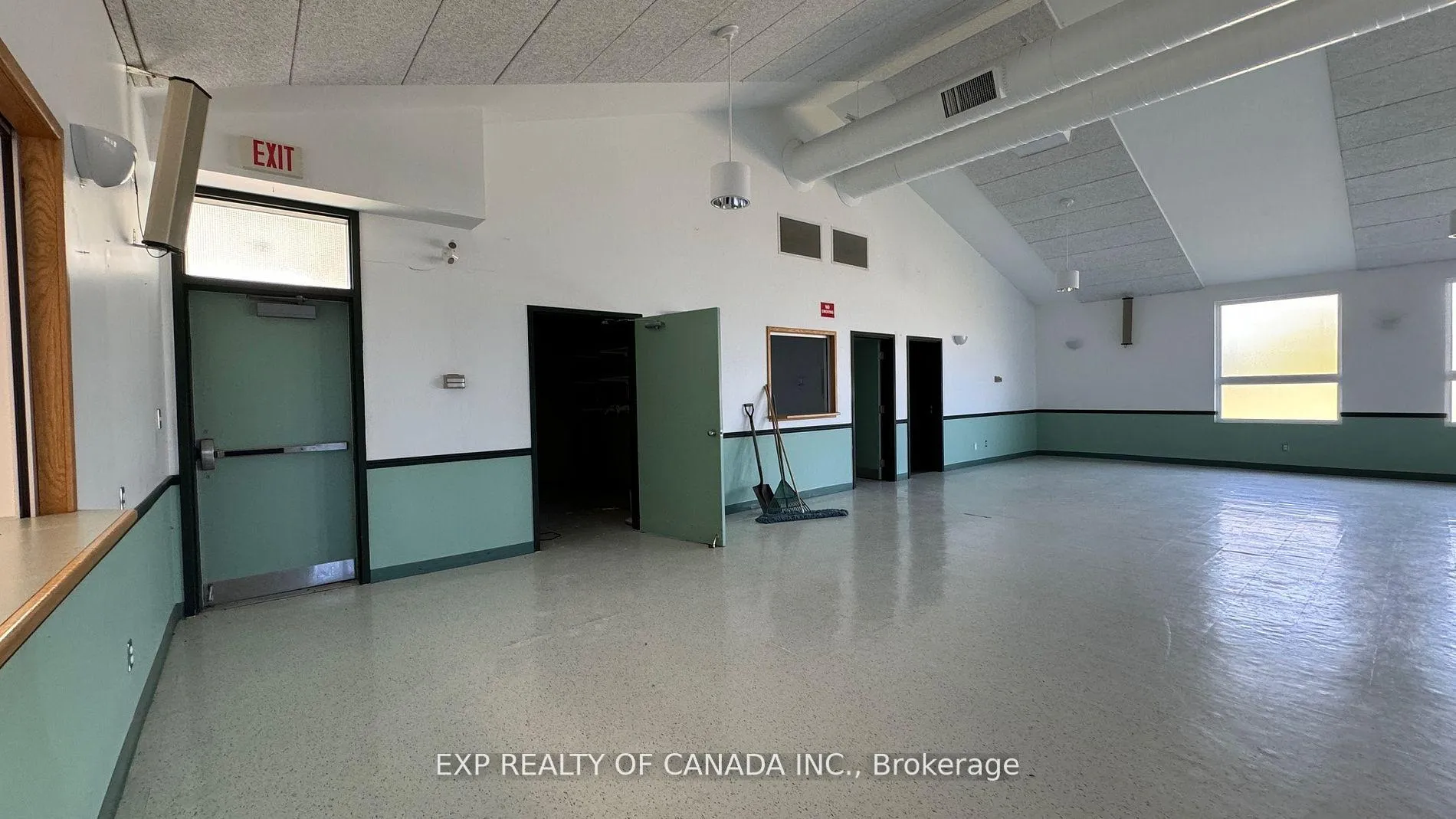 Photo 28 of 2323 Genier Road, Cochrane — HOMEH