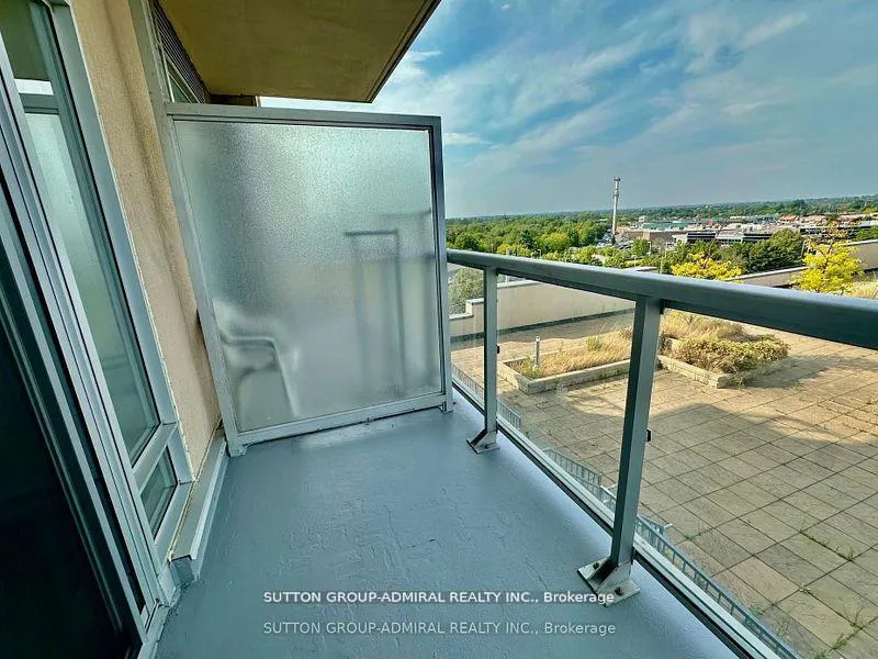 Photo 5 of Unit 625, 8323 Kennedy Road, Markham, Village Green-South Unionville — HOMEH