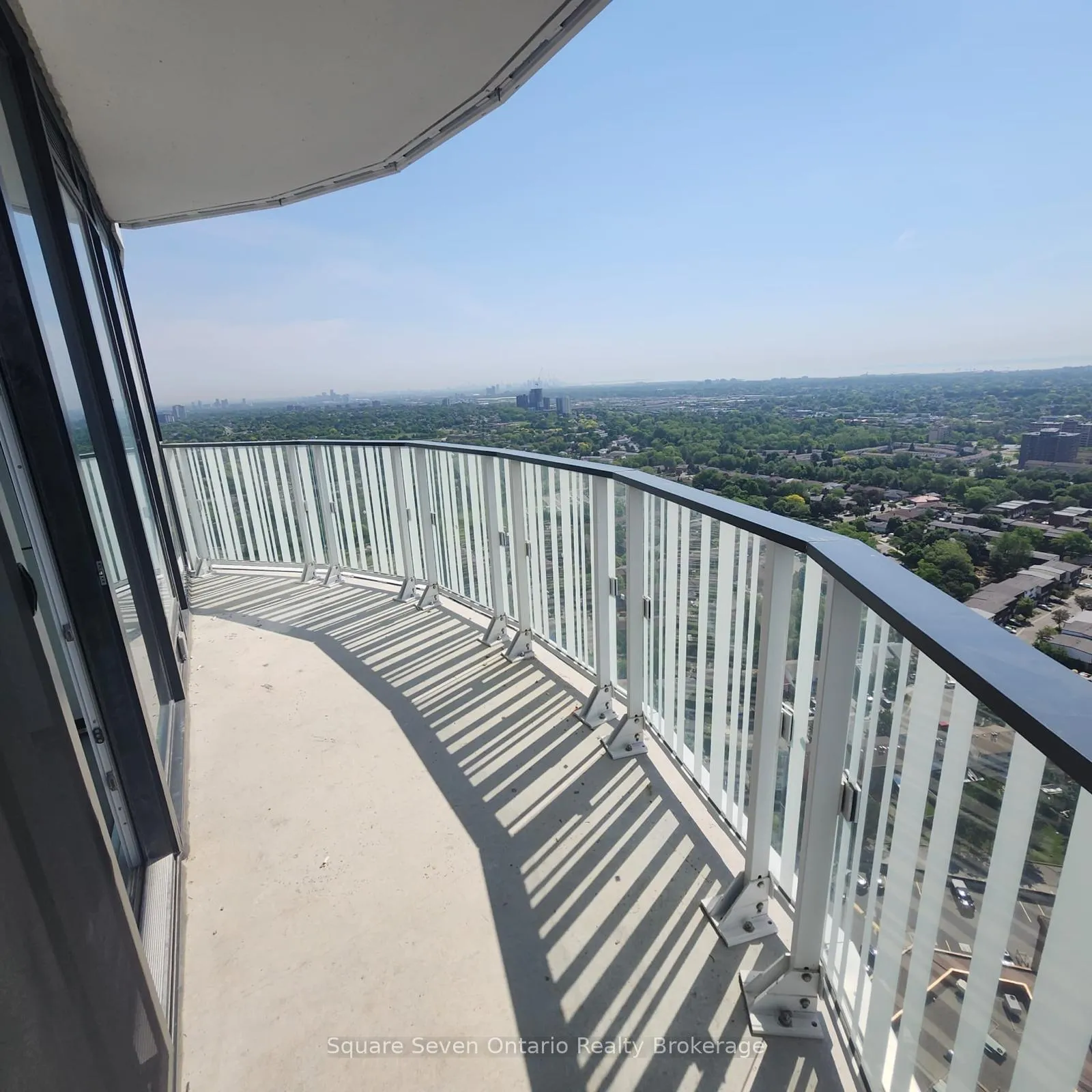 Photo 6 of Unit 3002, 1 Fairview Road, Mississauga, Mississauga Valleys — HOMEH
