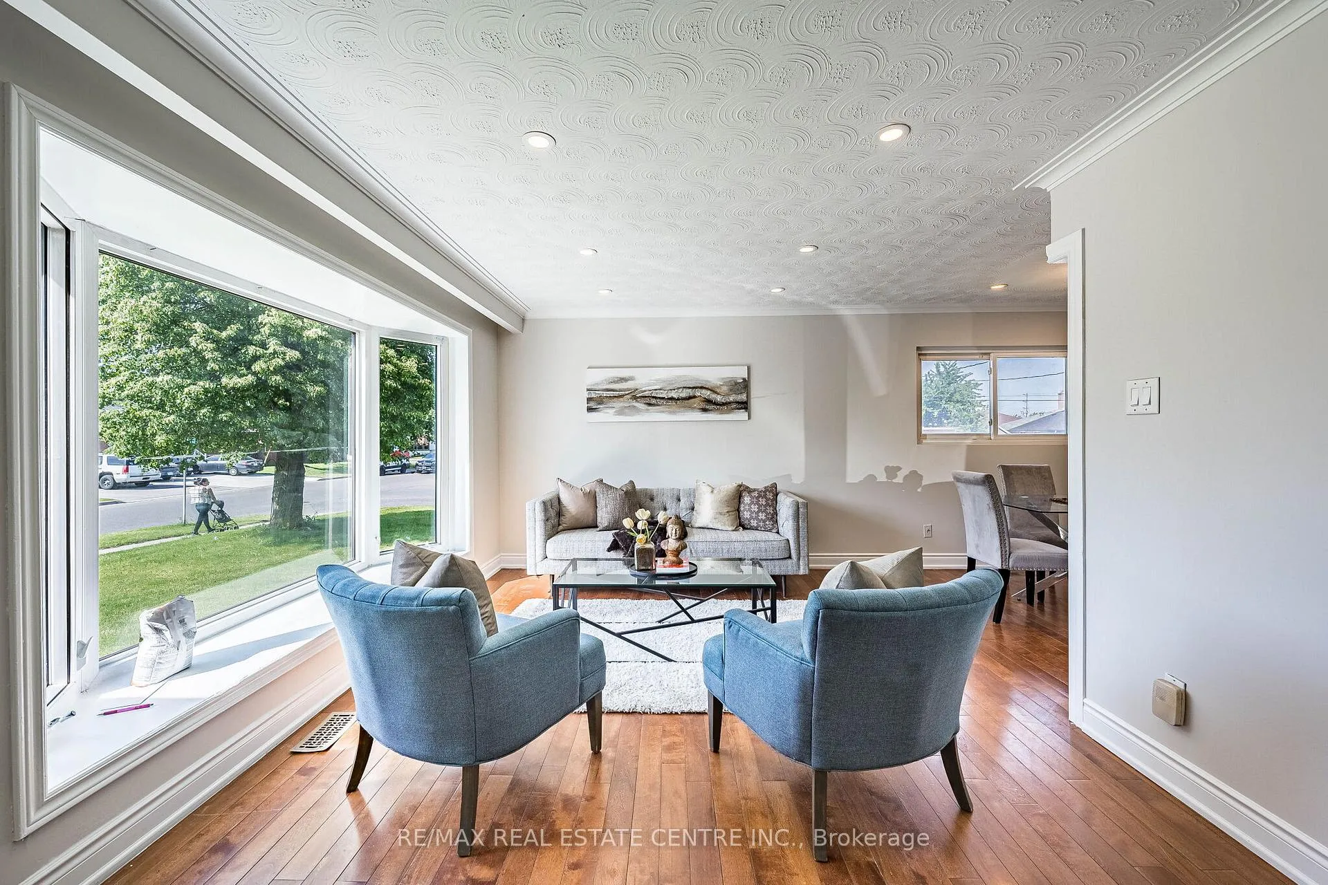 Photo 8 of Unit (Main Floor), 2 Milner Road, Brampton, Brampton East — HOMEH