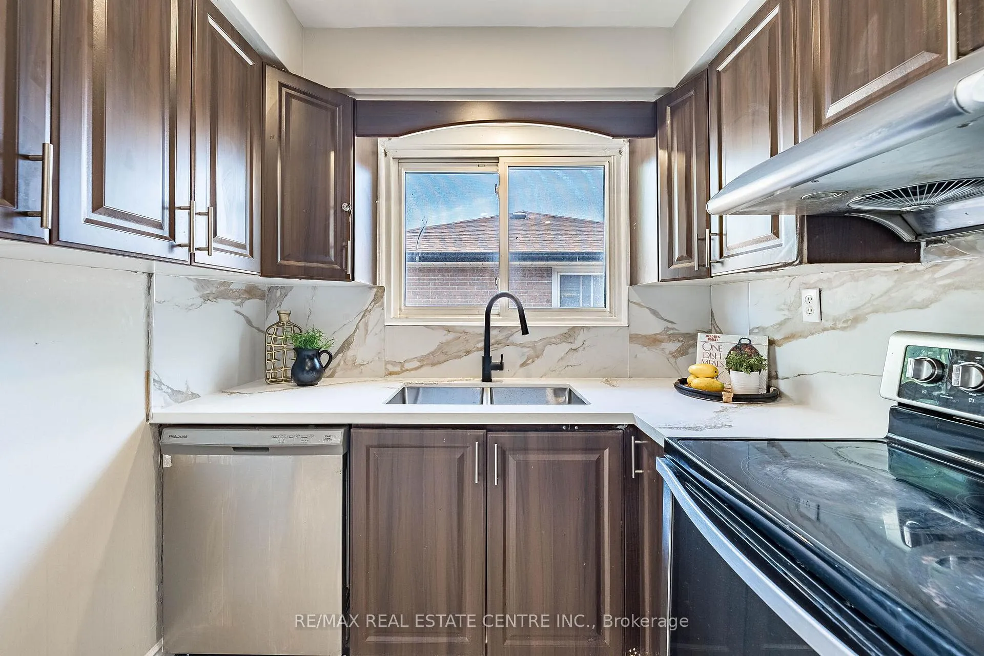 Photo 19 of Unit (Main Floor), 2 Milner Road, Brampton, Brampton East — HOMEH