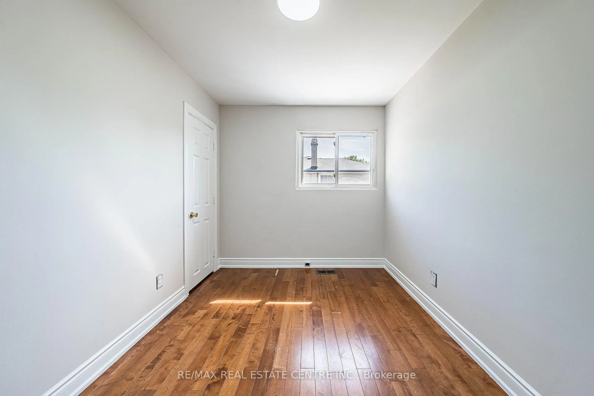 Photo 25 of Unit (Main Floor), 2 Milner Road, Brampton, Brampton East — HOMEH