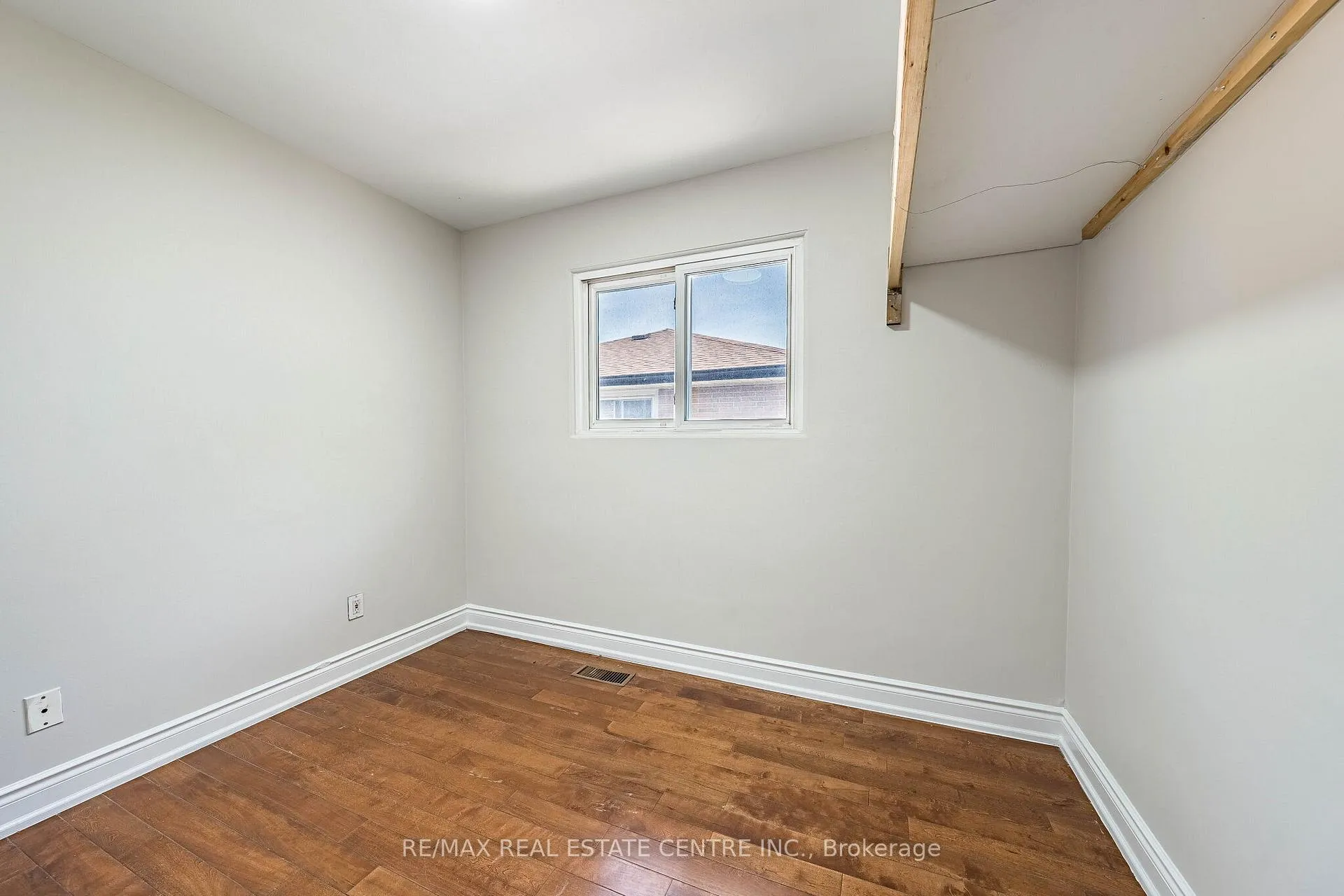 Photo 28 of Unit (Main Floor), 2 Milner Road, Brampton, Brampton East — HOMEH