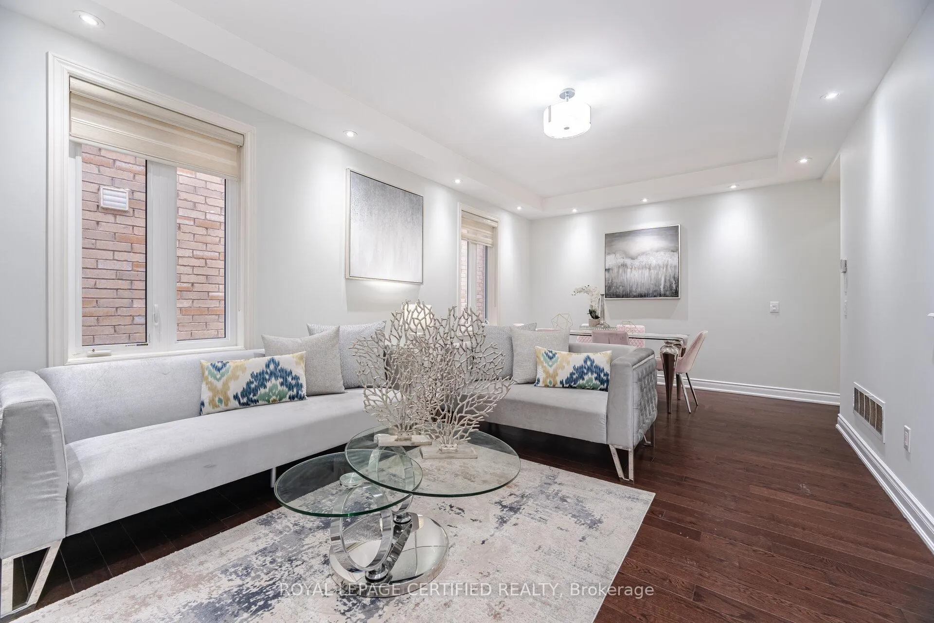 Photo 5 of 23 Gambia Road, Brampton, Northwest Brampton — HOMEH