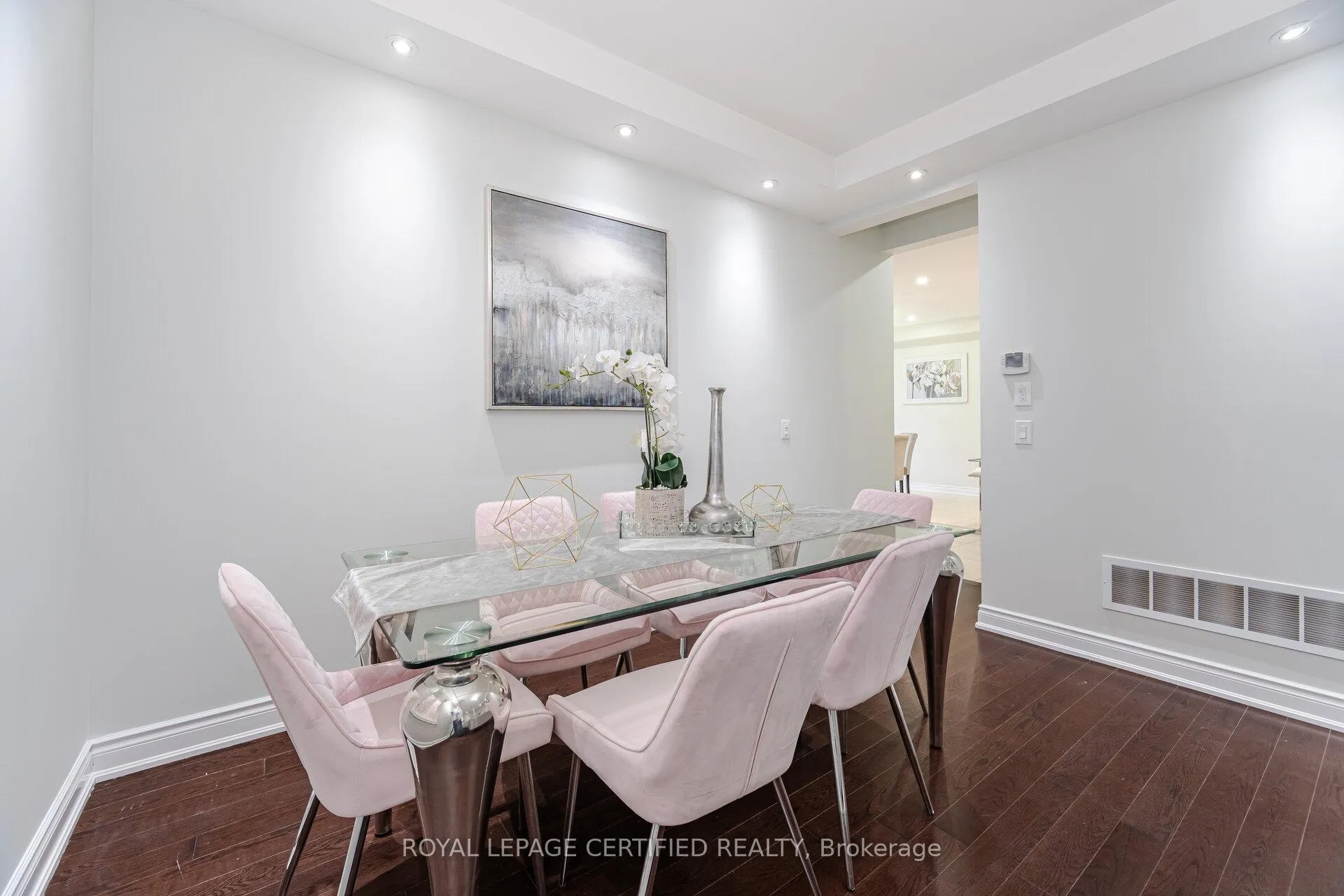 Photo 8 of 23 Gambia Road, Brampton, Northwest Brampton — HOMEH