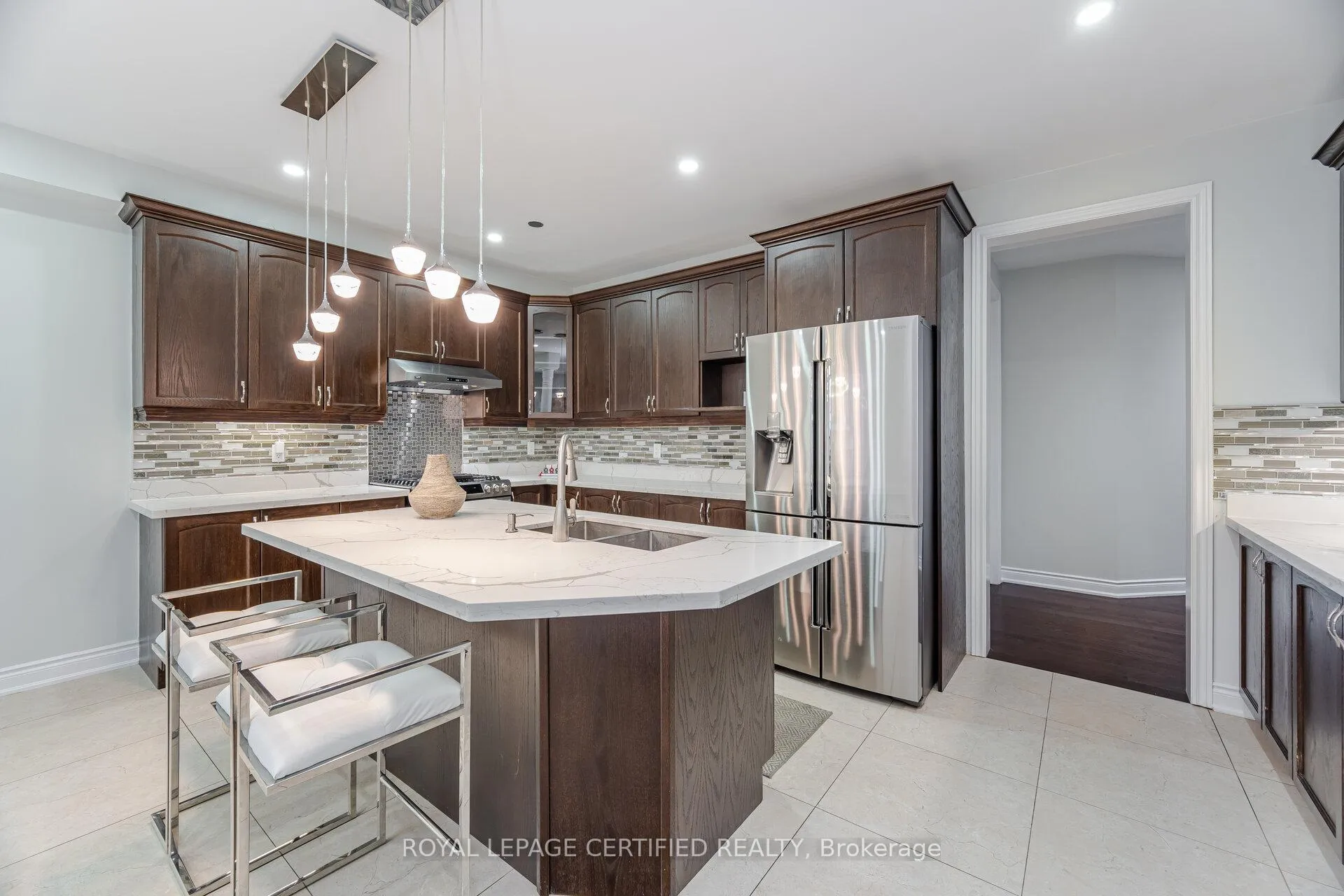 Photo 9 of 23 Gambia Road, Brampton, Northwest Brampton — HOMEH