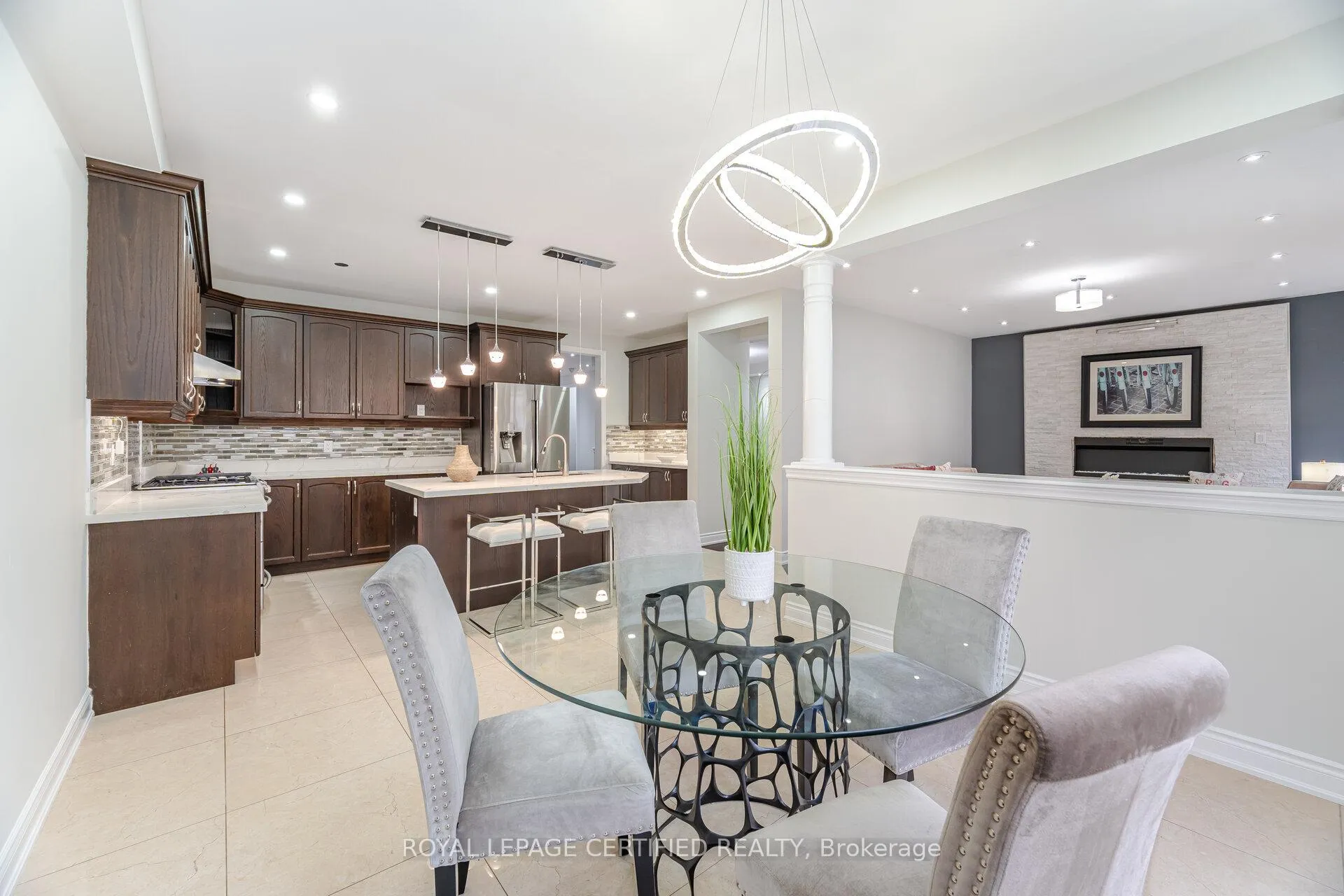 Photo 15 of 23 Gambia Road, Brampton, Northwest Brampton — HOMEH