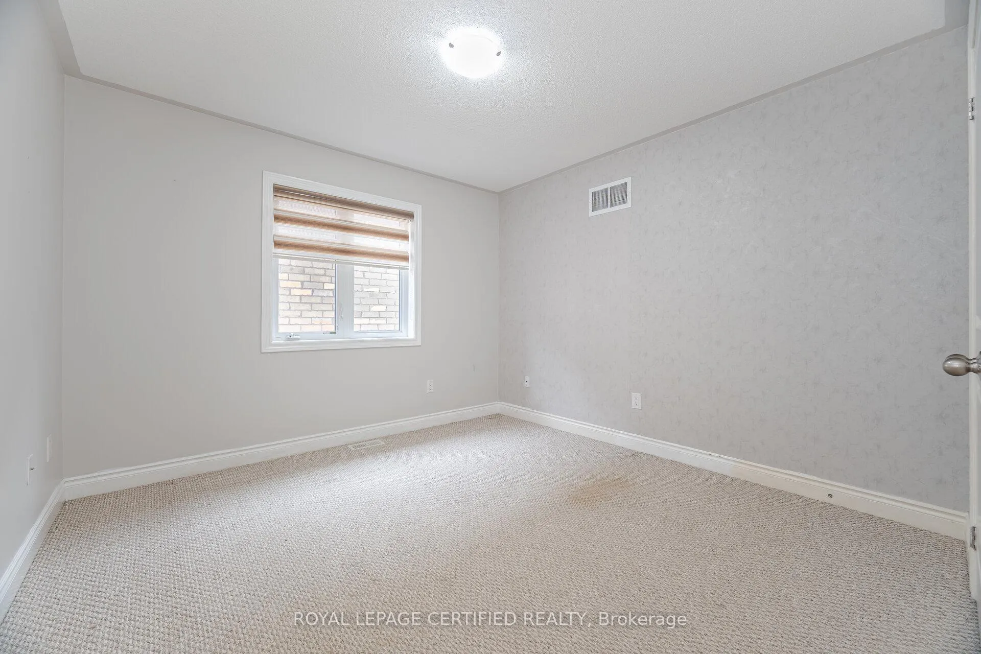 Photo 38 of 23 Gambia Road, Brampton, Northwest Brampton — HOMEH