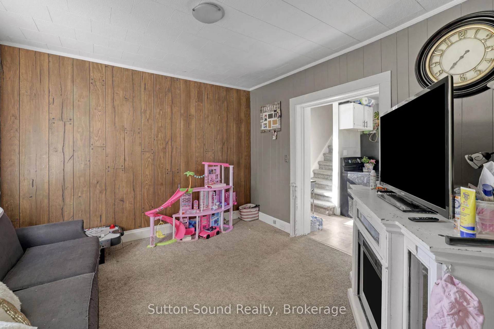 Photo 5 of 705 17th Street E, Owen Sound — HOMEH