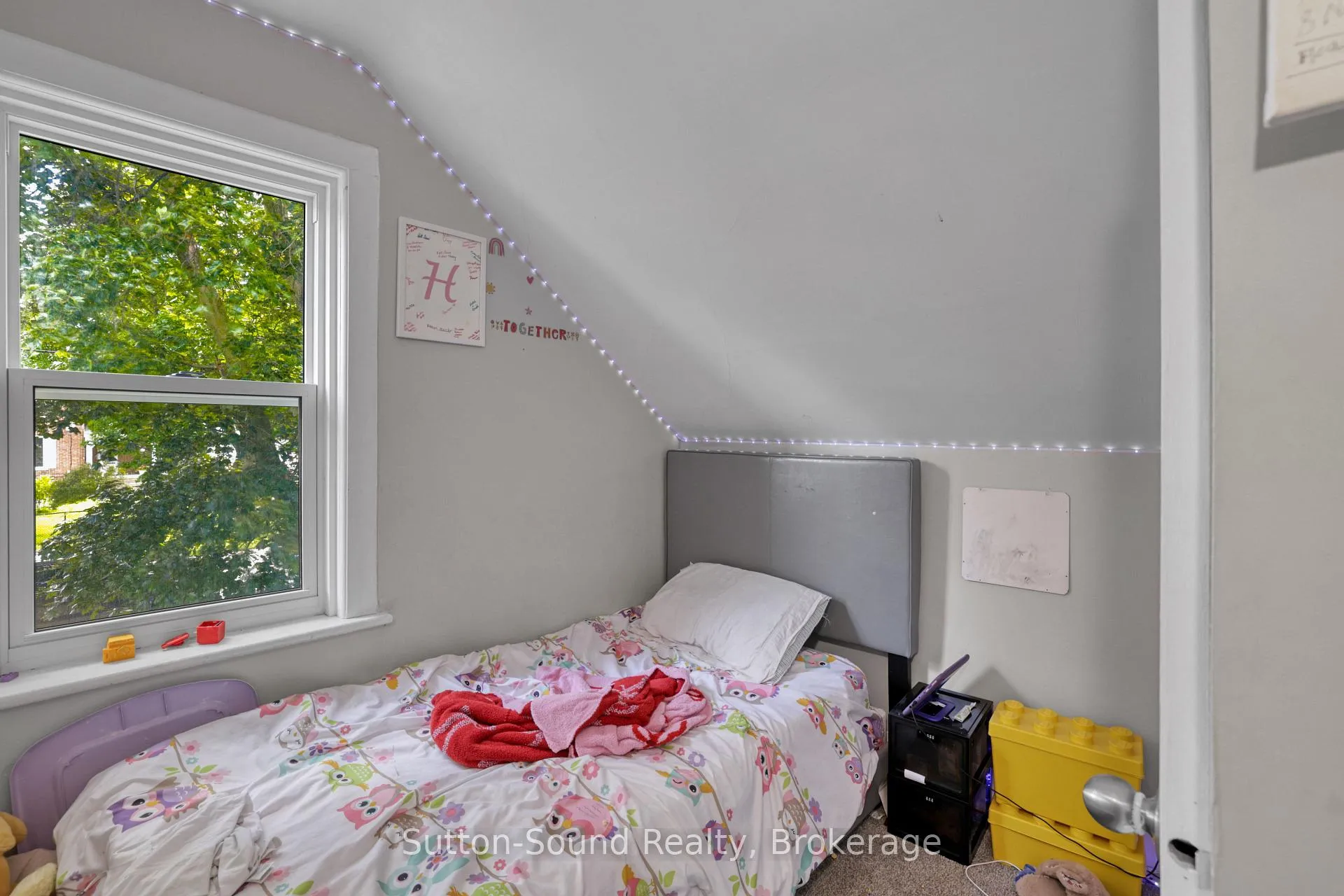 Photo 13 of 705 17th Street E, Owen Sound — HOMEH