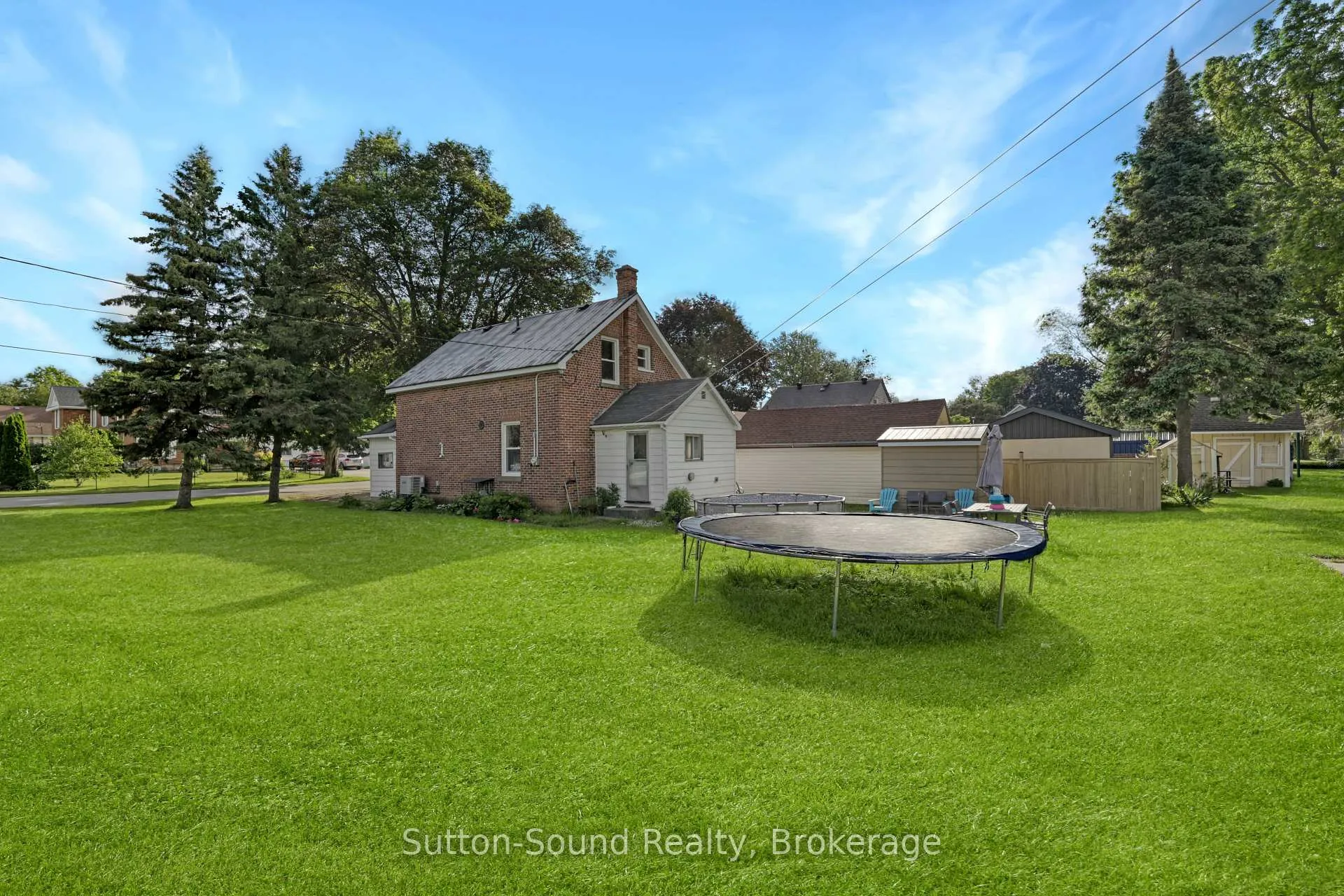 Photo 16 of 705 17th Street E, Owen Sound — HOMEH