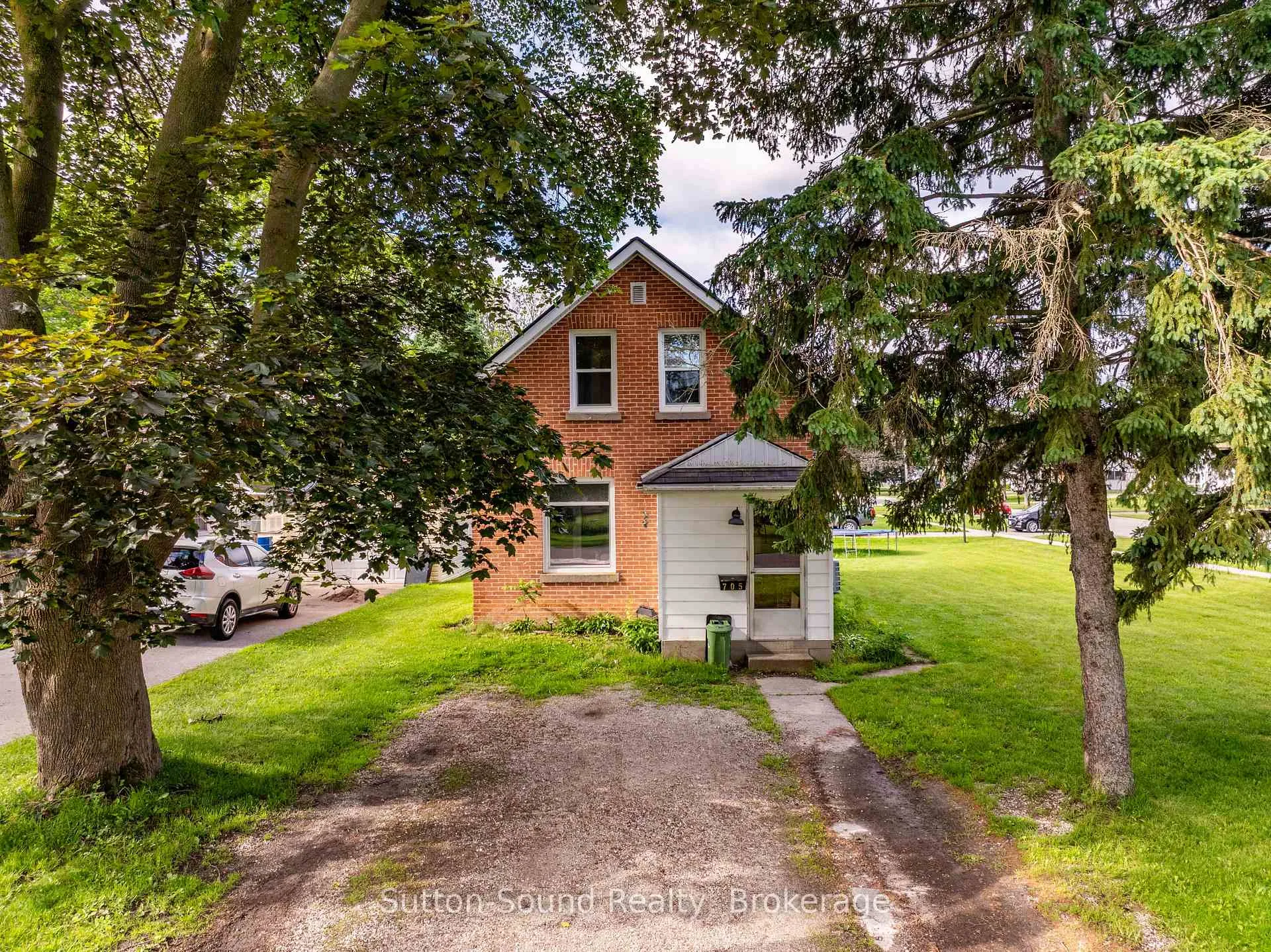Photo 17 of 705 17th Street E, Owen Sound — HOMEH