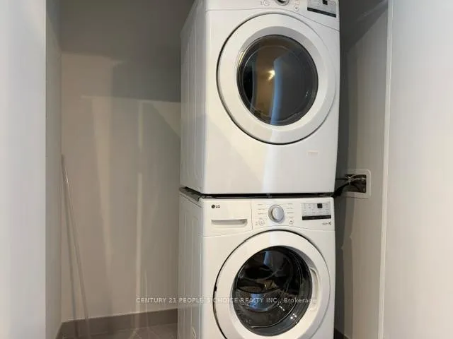 Photo 15 of Unit 2105, 430 Square One Drive, Mississauga, City Centre — HOMEH