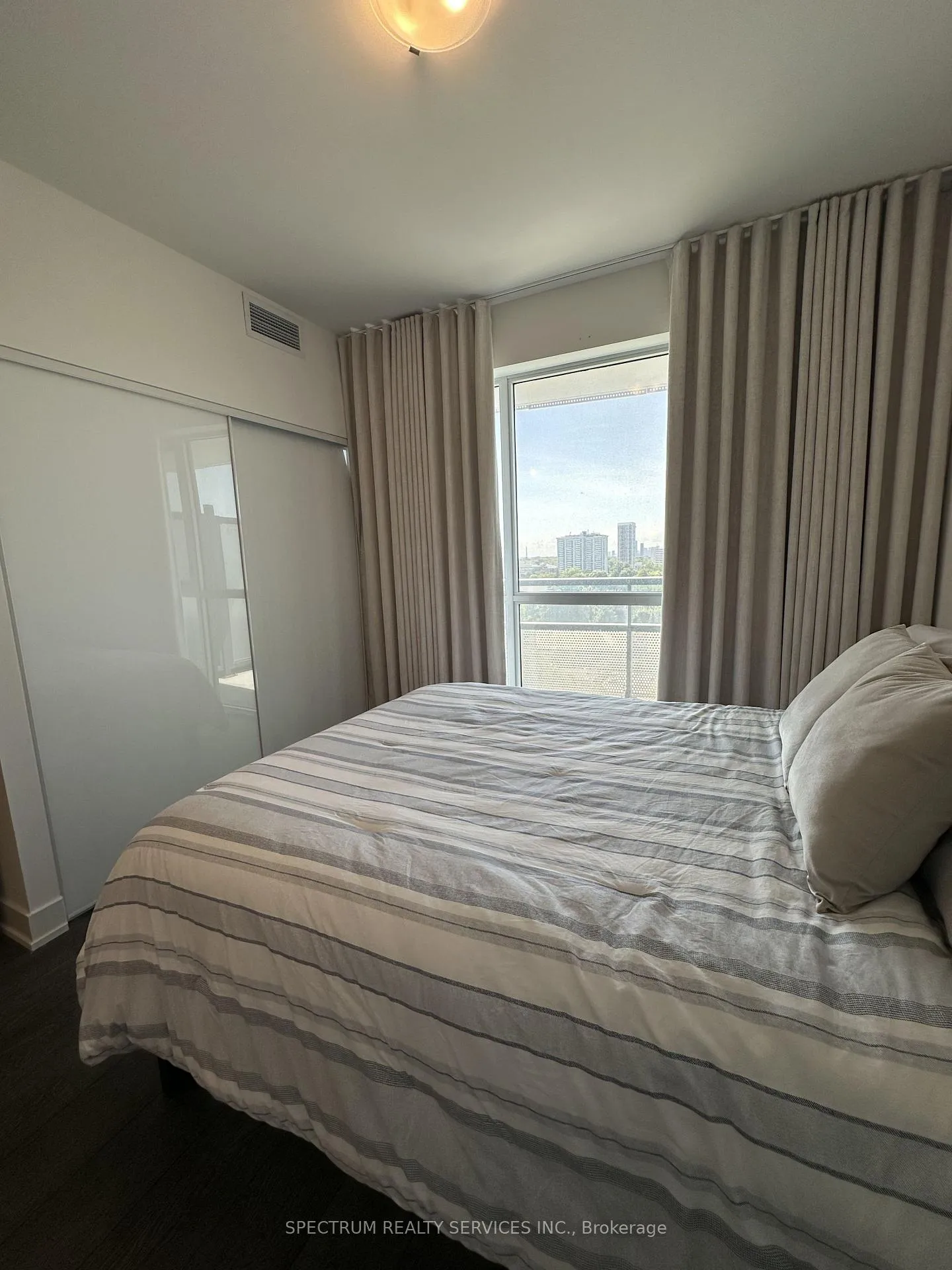 Photo 23 of Unit 1202, 11 Lillian Street, Toronto, Mount Pleasant West — HOMEH