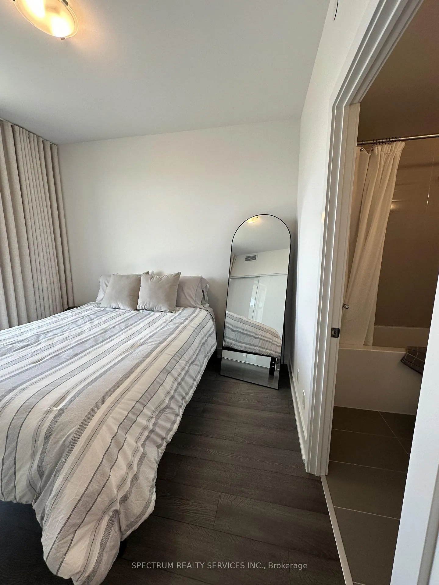 Photo 24 of Unit 1202, 11 Lillian Street, Toronto, Mount Pleasant West — HOMEH