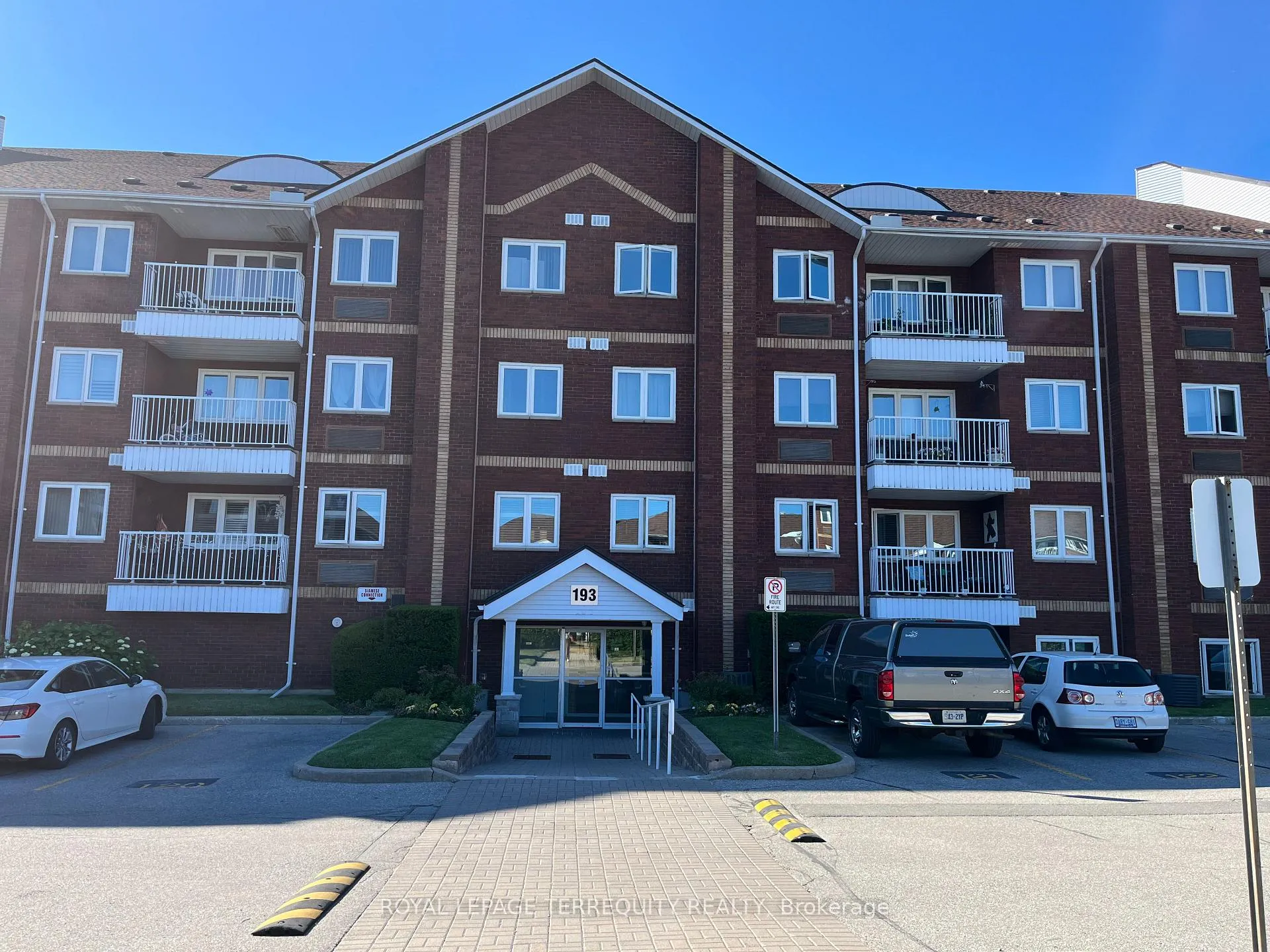 Front of Unit 117, 193 Lake Driveway