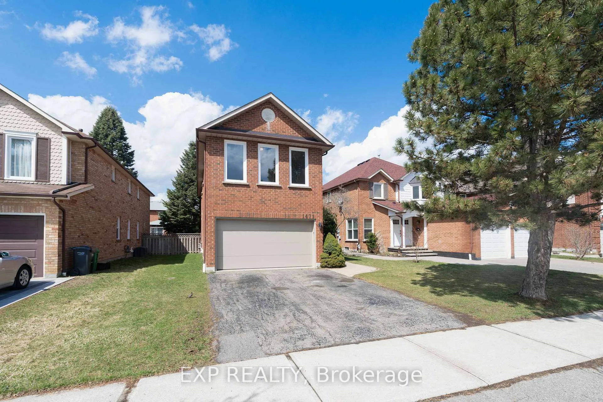 Photo 2 of 1471 Pickwick Drive, Mississauga, East Credit — HOMEH
