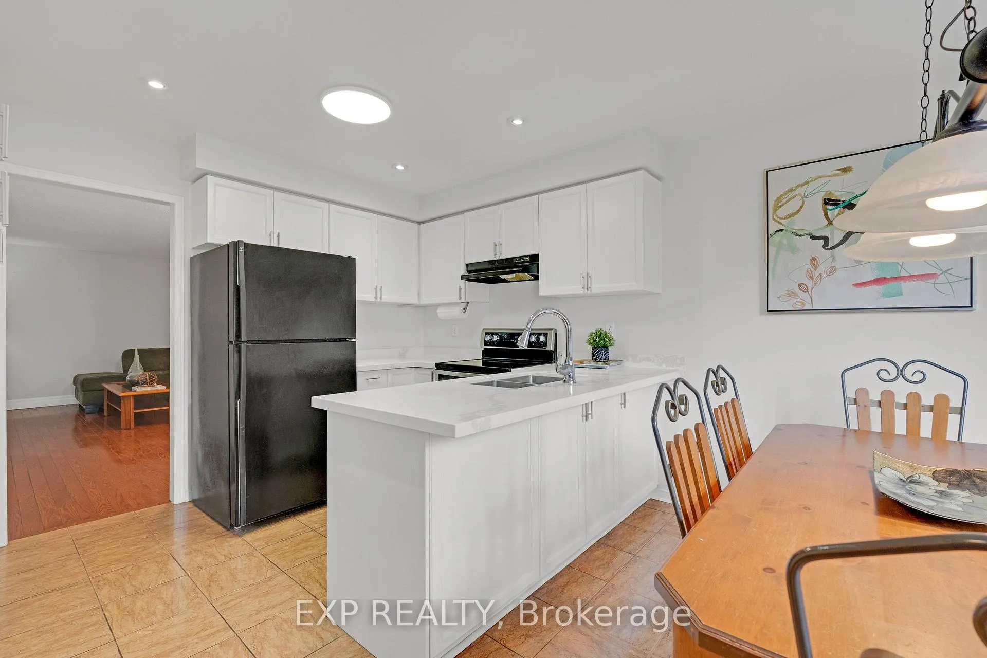 Photo 9 of 1471 Pickwick Drive, Mississauga, East Credit — HOMEH