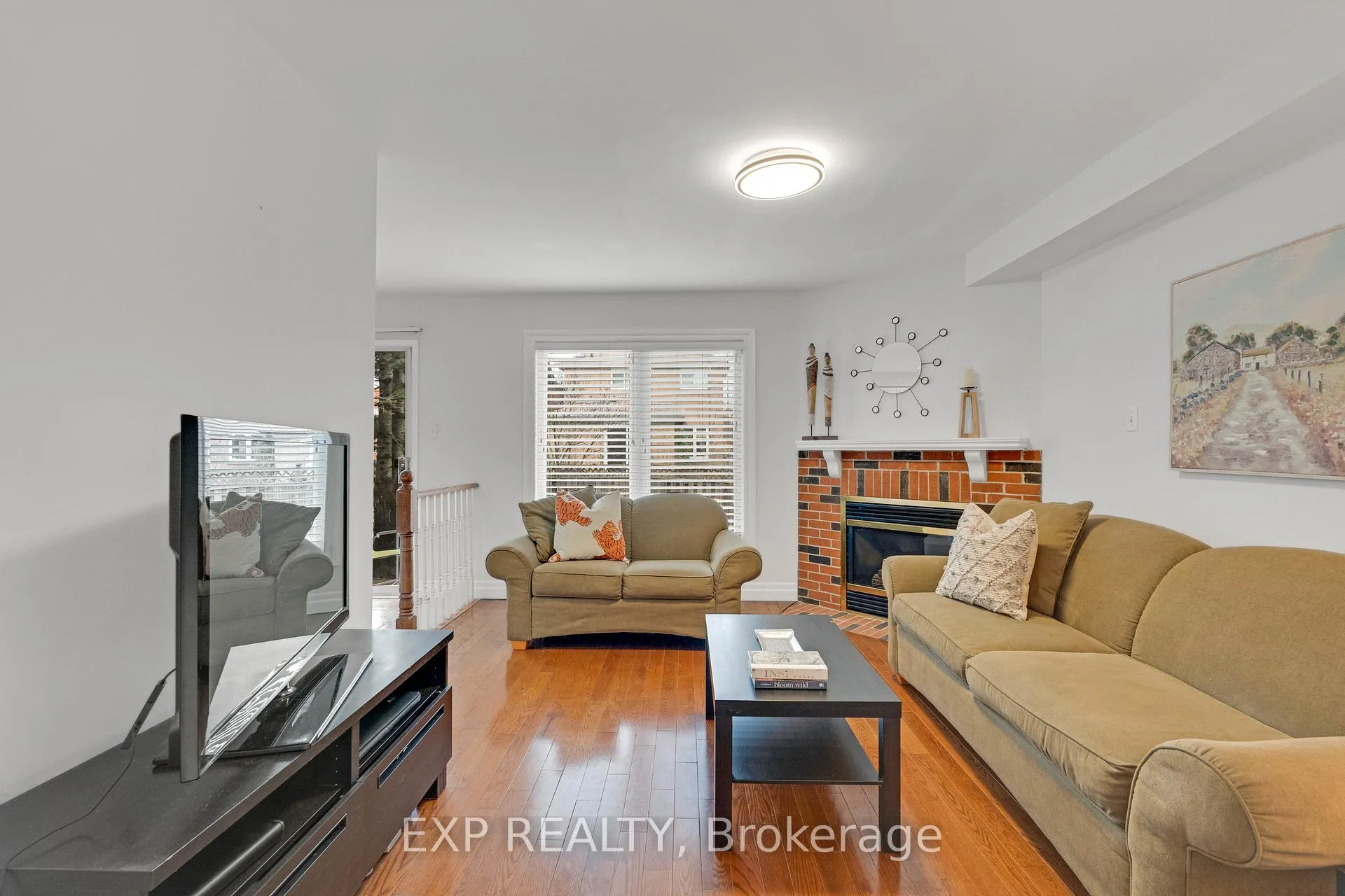 Photo 11 of 1471 Pickwick Drive, Mississauga, East Credit — HOMEH