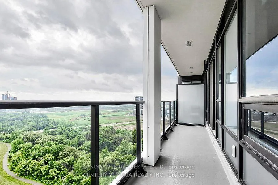 Photo 8 of Unit 1701, 18 Water Walk Drive, Markham, Unionville — HOMEH