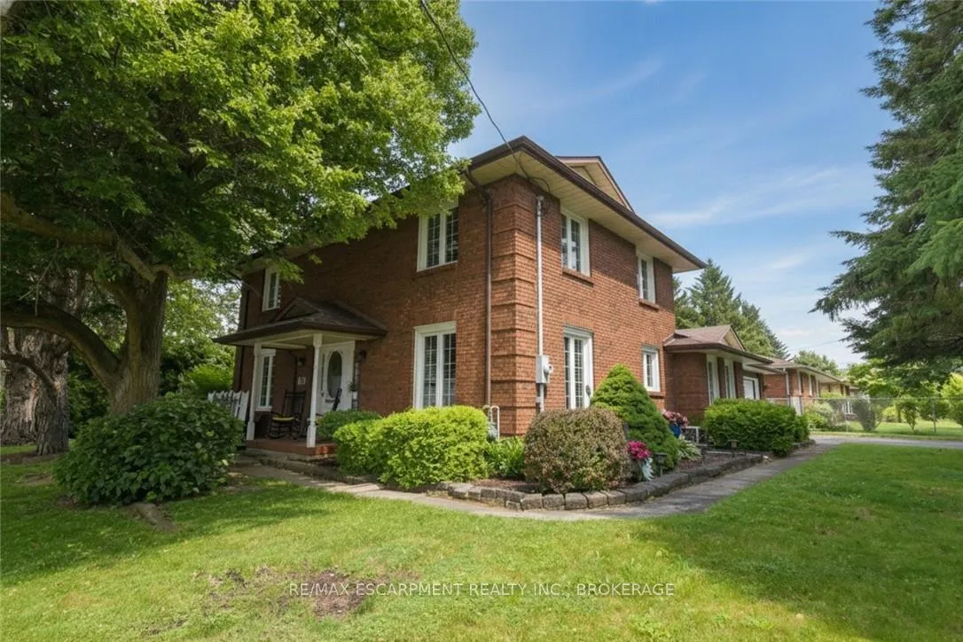 Photo 2 of 24 Shaw Street, Haldimand — HOMEH