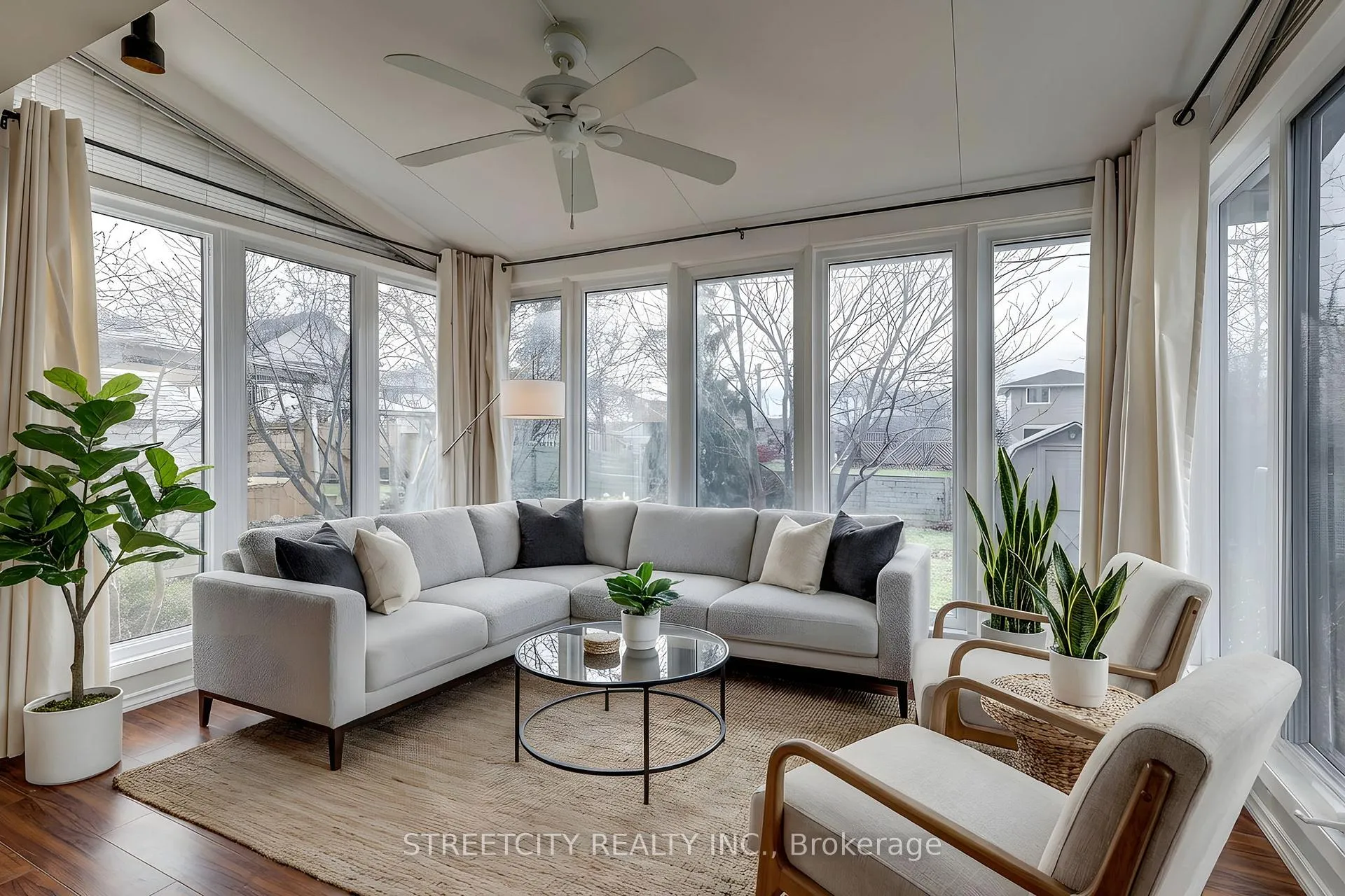 Photo 4 of 23 Dyer Street, St. Thomas — HOMEH